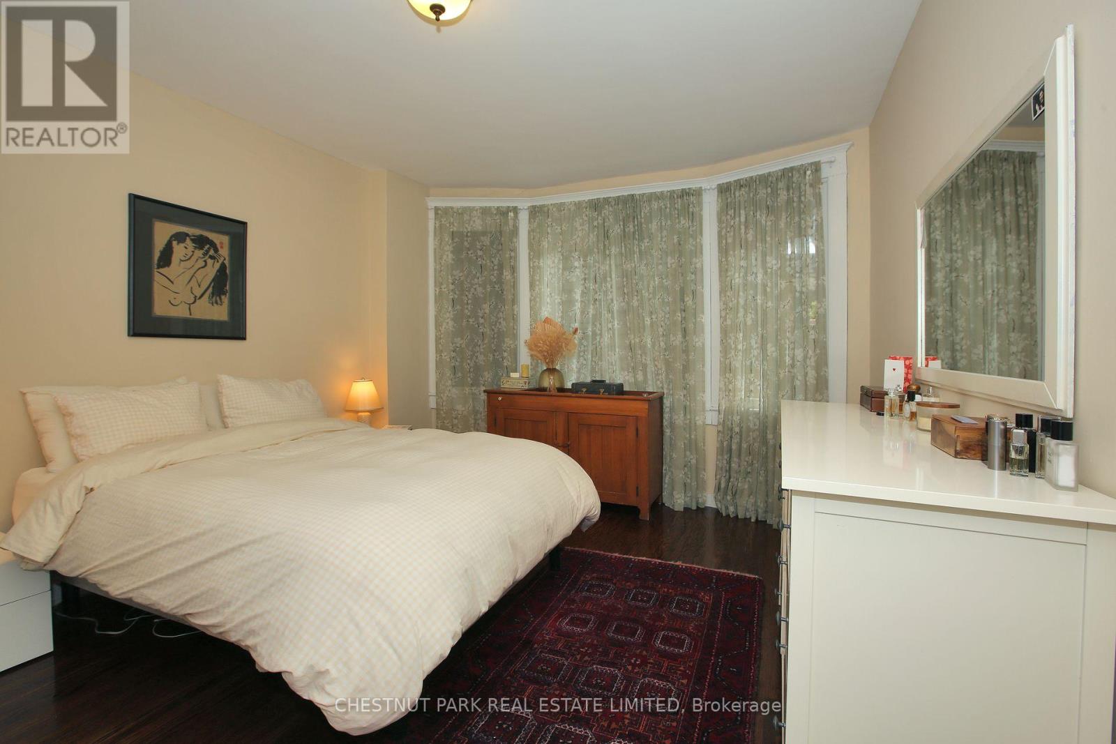 151 Marlborough Place, Toronto, Ontario  M5R 3J5 - Photo 6 - C12582820