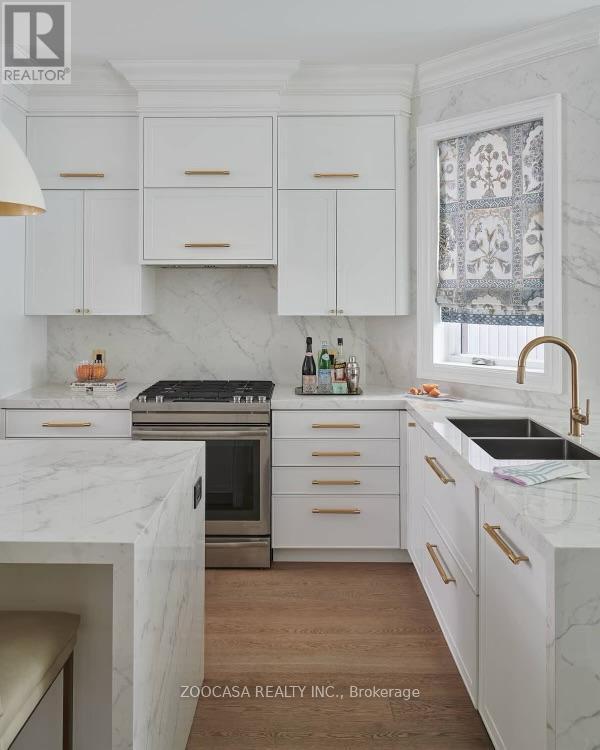 95 Walker Avenue, Toronto, Ontario  M4V 1G3 - Photo 8 - C12582832