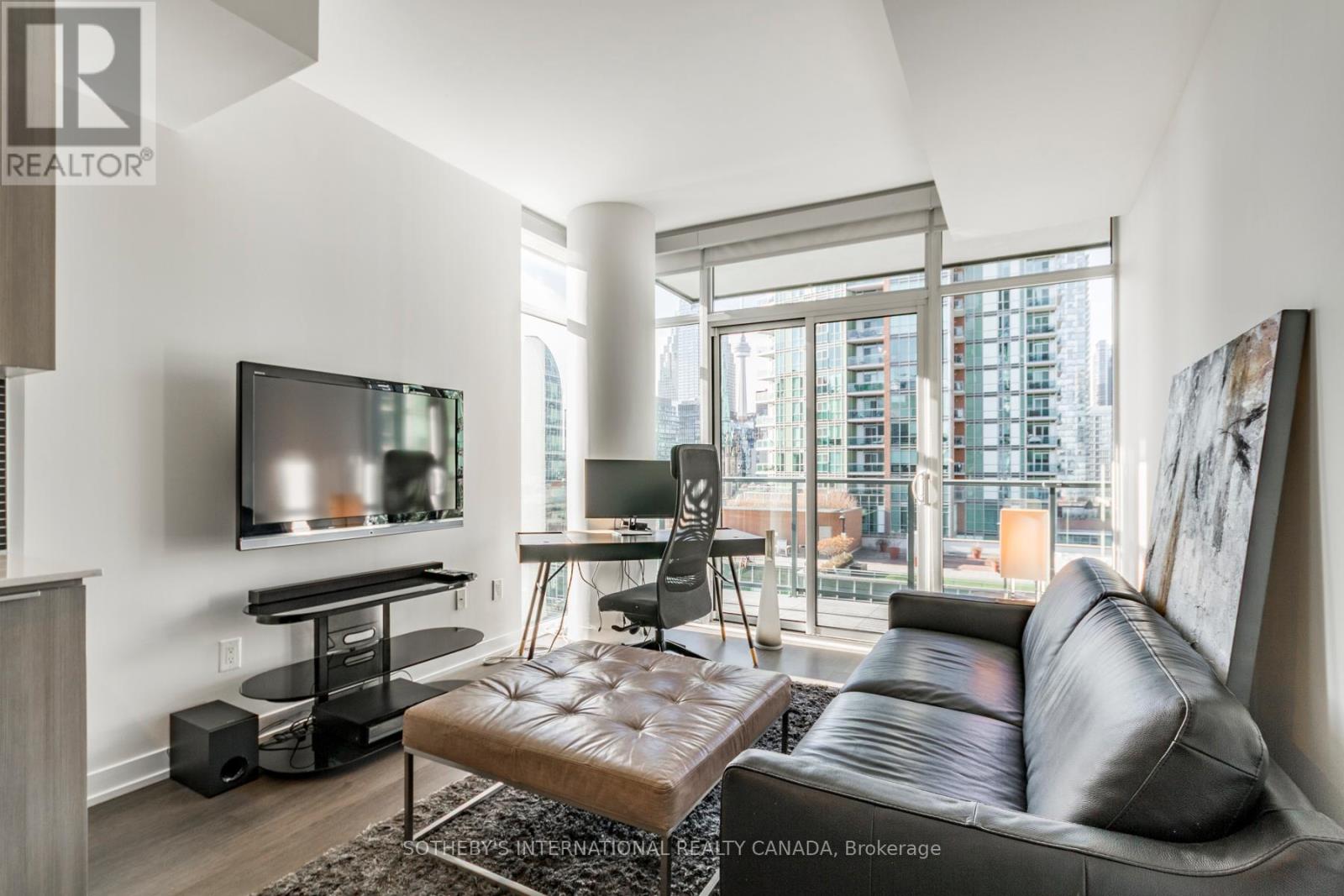 1111 - 105 George Street, Toronto, Ontario  M5A 0L4 - Photo 11 - C12582858