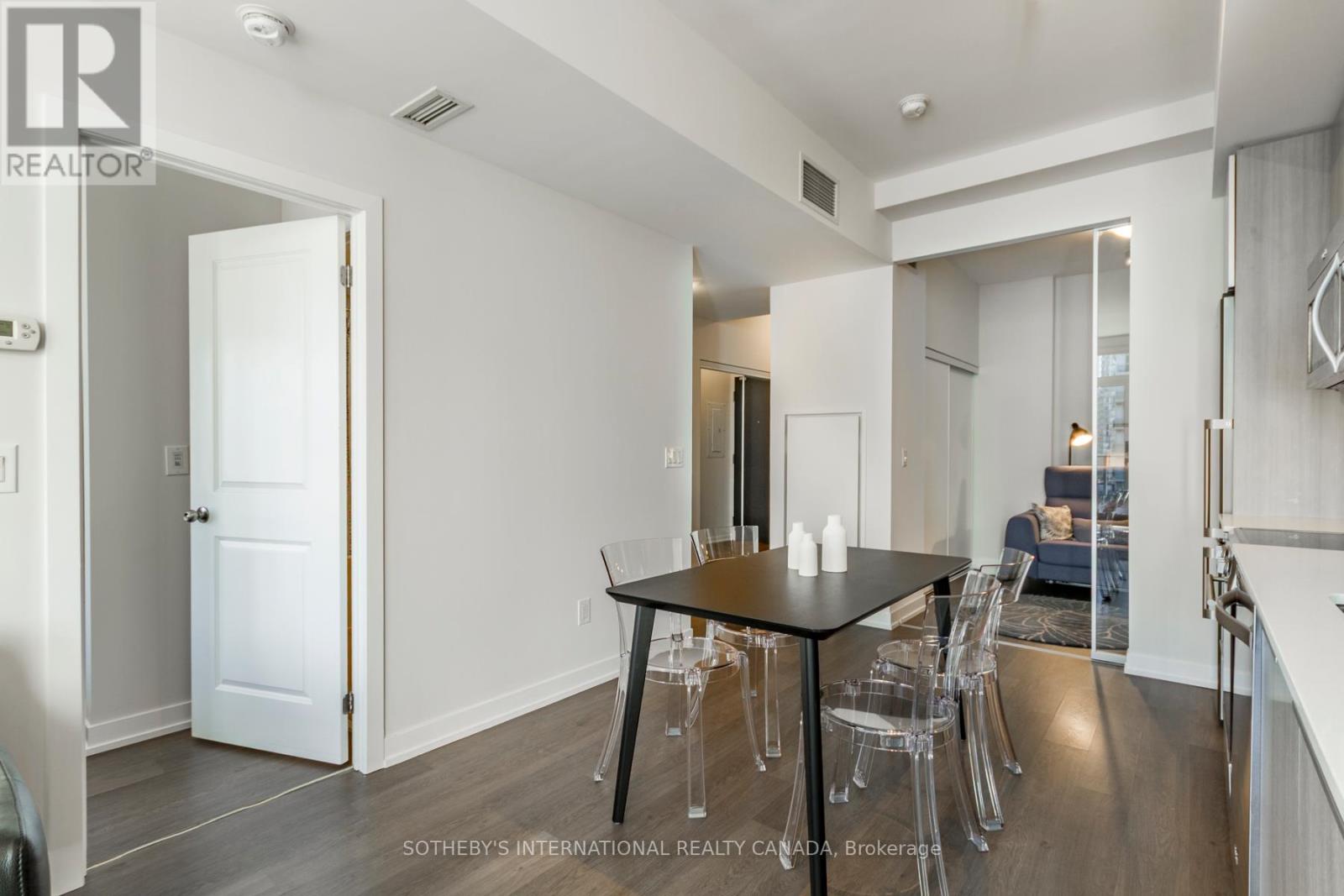 1111 - 105 George Street, Toronto, Ontario  M5A 0L4 - Photo 8 - C12582858