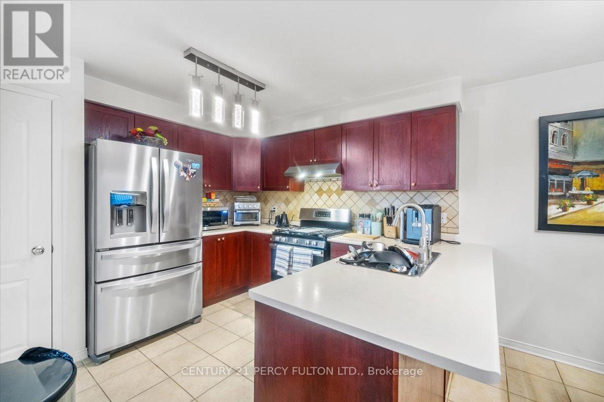 8 Boulderbrook Drive, Toronto, Ontario  M1X 2B9 - Photo 12 - E12582824