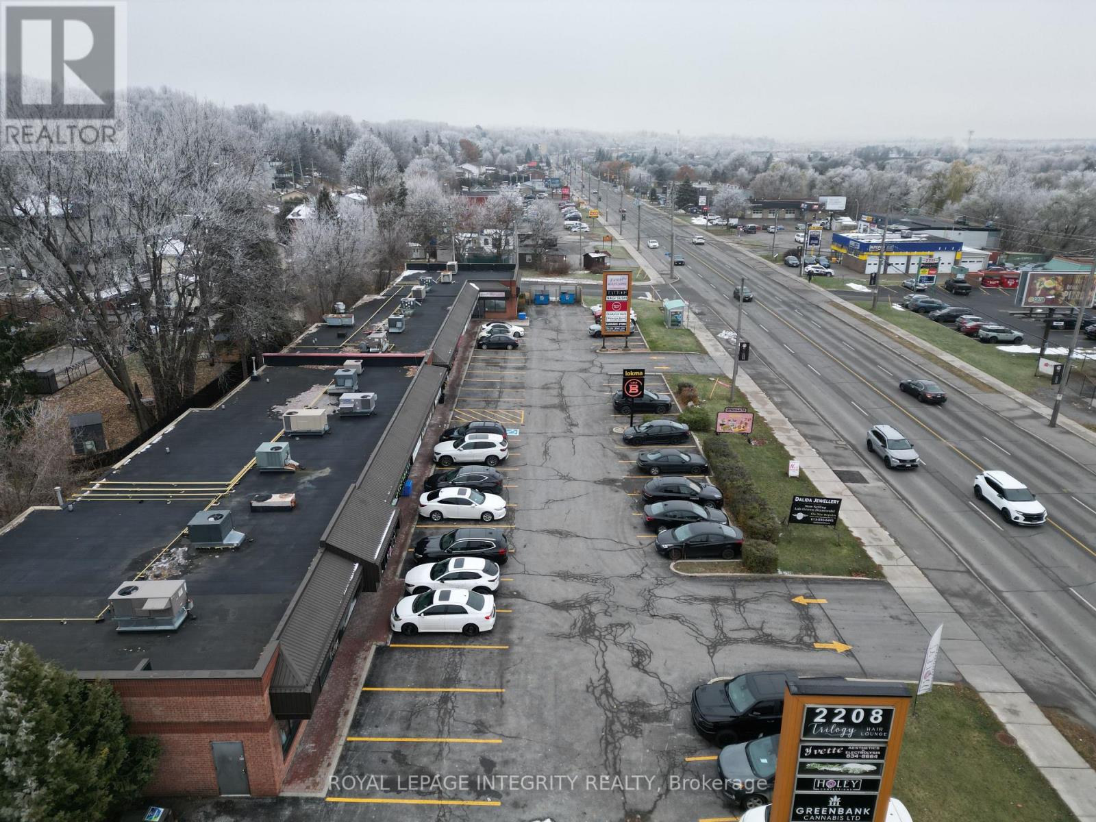 2208 St. Joseph Boulevard, Ottawa, Ontario  K1C 1E8 - Photo 14 - X12433128