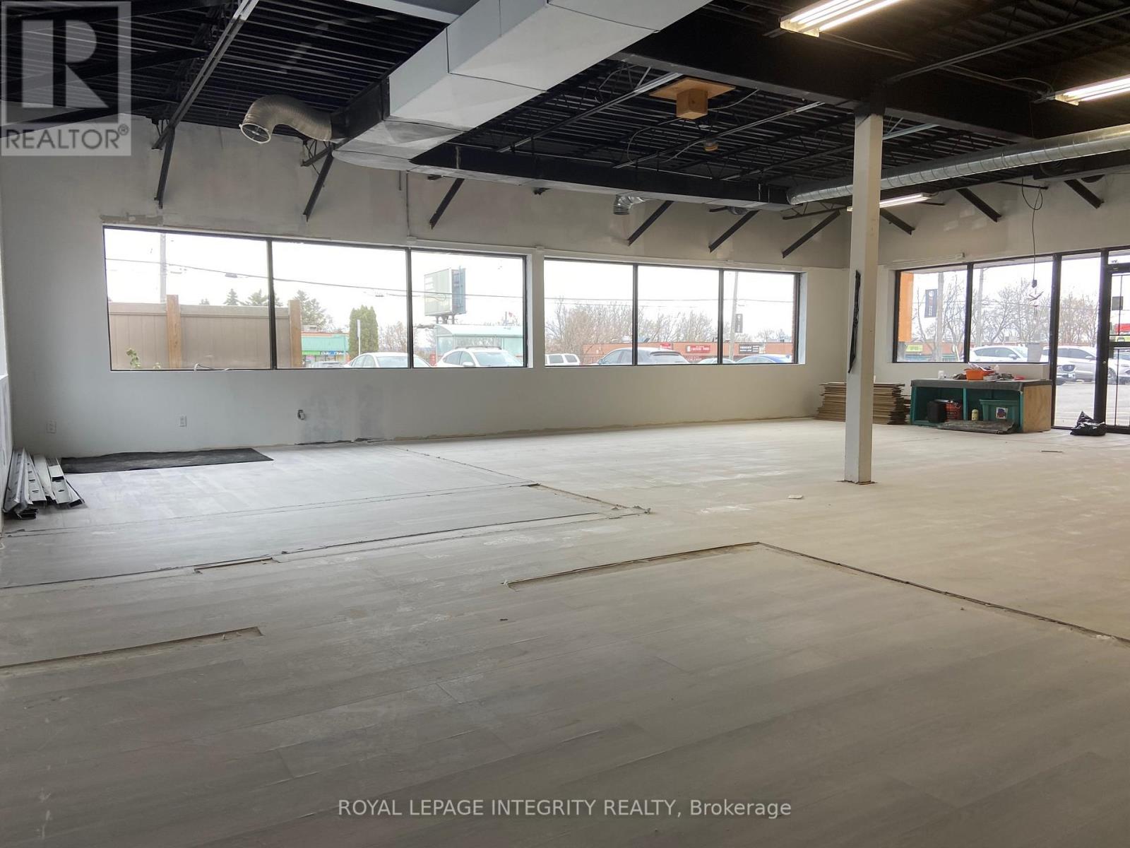 2208 St. Joseph Boulevard, Ottawa, Ontario  K1C 1E8 - Photo 5 - X12433128