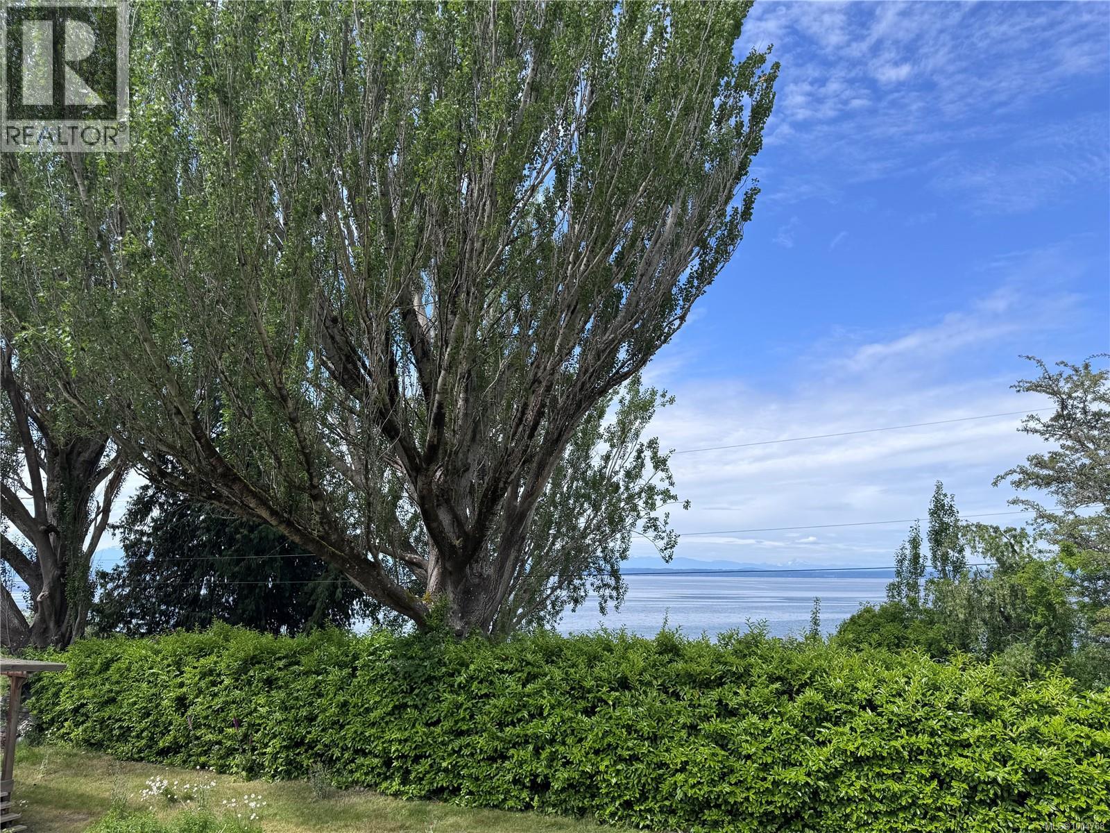 482 Smelt Bay Rd, Cortes Island, British Columbia