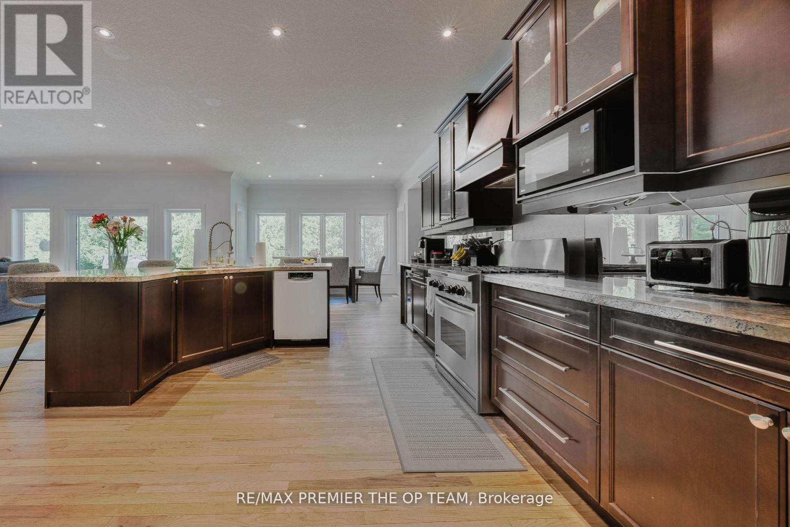 1856 Innisbrook Street, Innisfil, Ontario  L9S 5A3 - Photo 17 - N12582844