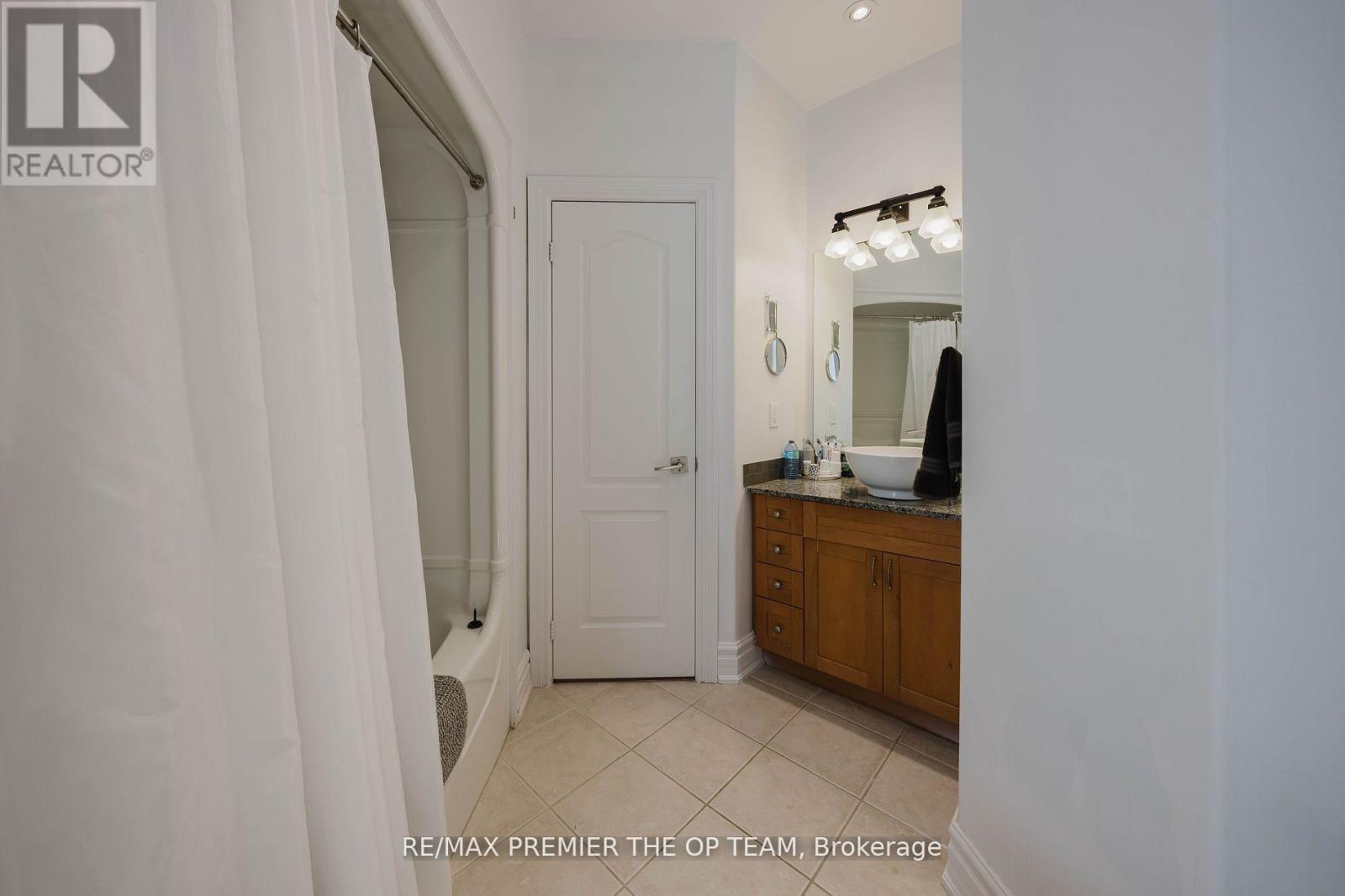 1856 Innisbrook Street, Innisfil, Ontario  L9S 5A3 - Photo 23 - N12582844