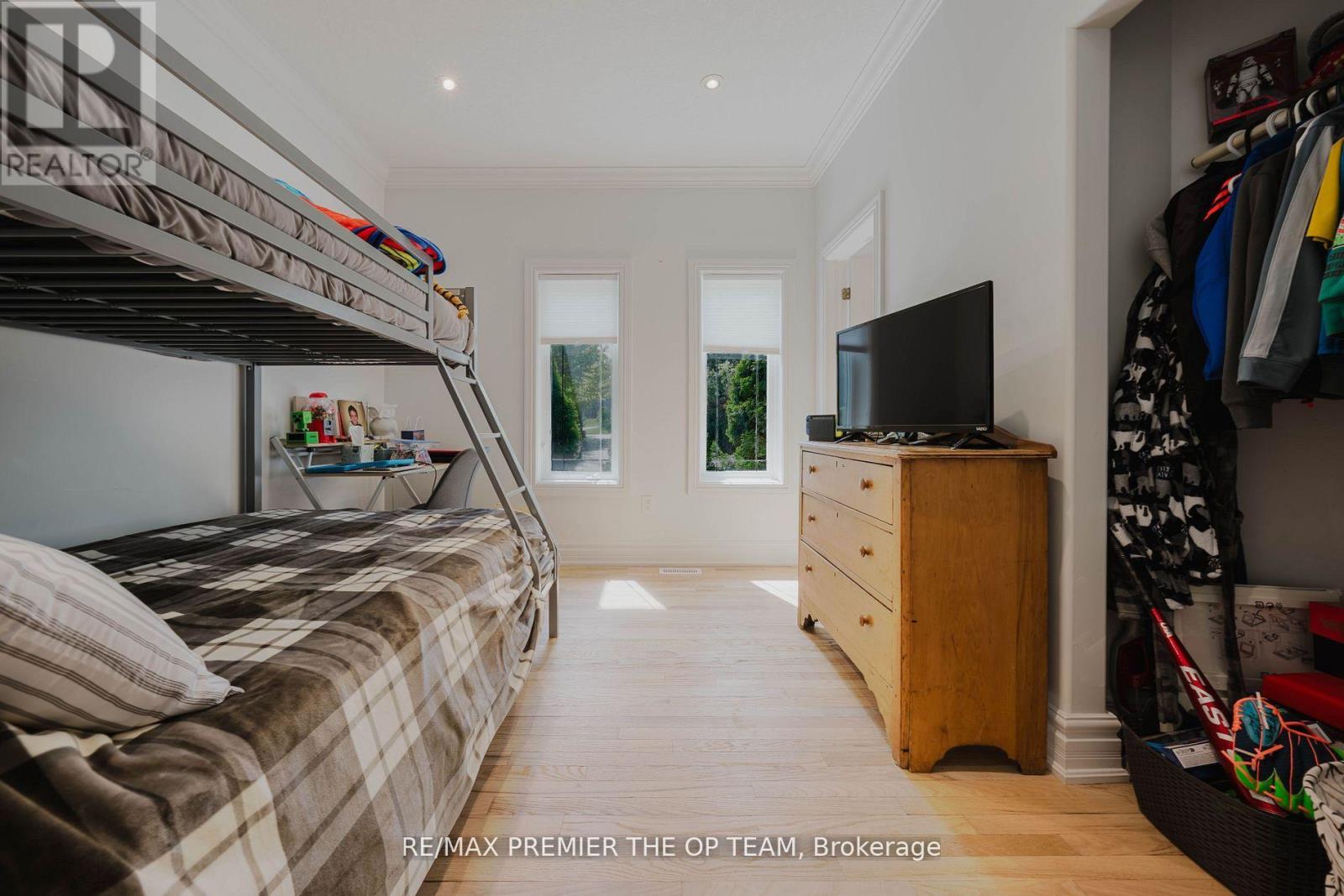 1856 Innisbrook Street, Innisfil, Ontario  L9S 5A3 - Photo 6 - N12582844