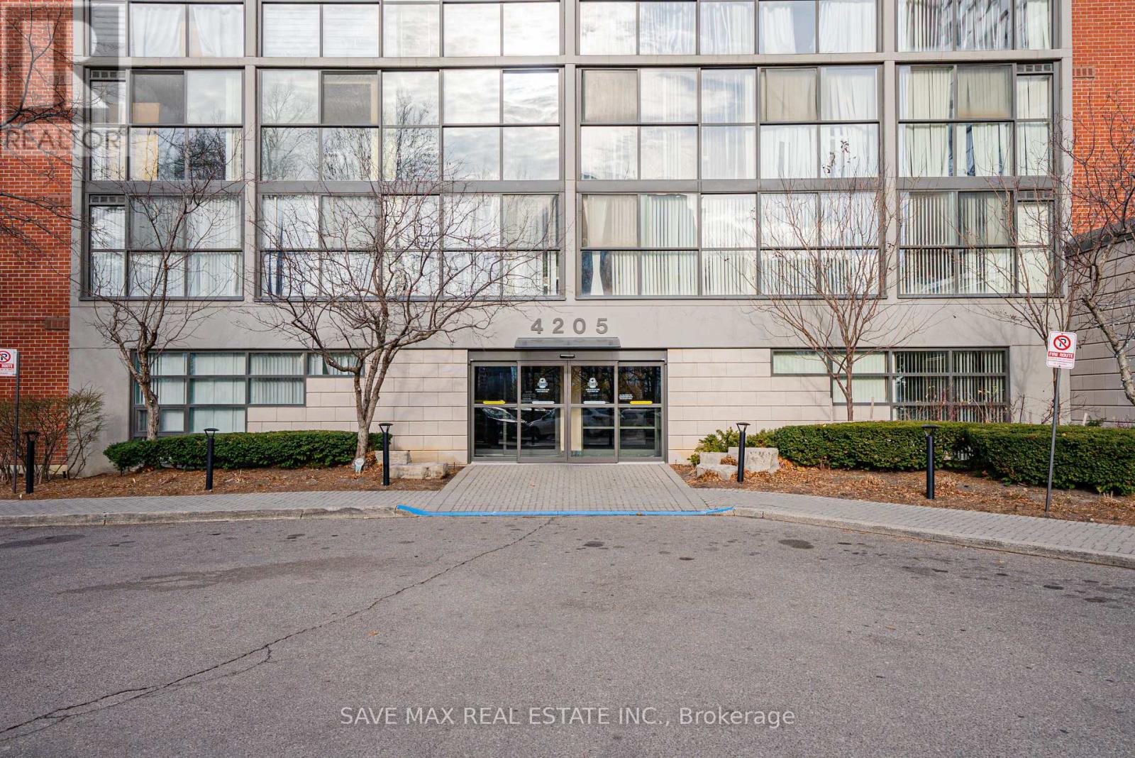 1705 - 4205 Shipp Drive, Mississauga, Ontario  L4Z 2Y9 - Photo 4 - W12580072