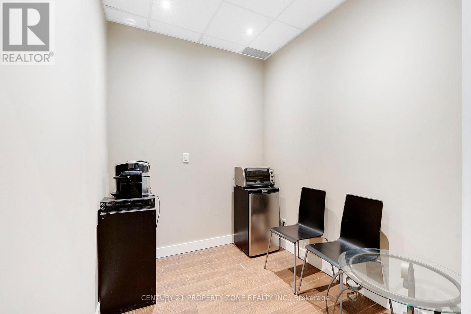 3a - 8 Automatic Road, Brampton, Ontario  L6S 5N4 - Photo 17 - W12582624