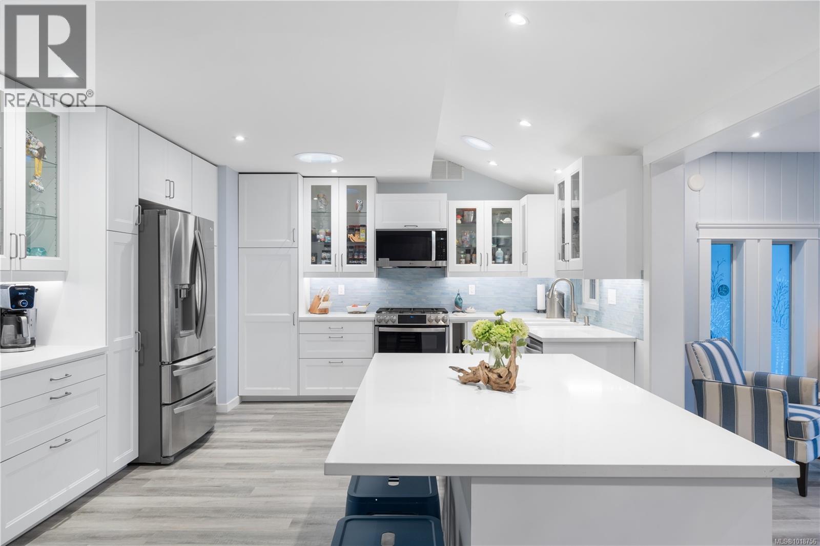 7896 Lantzville Rd, Lantzville, British Columbia  V0R 2H0 - Photo 14 - 1018756