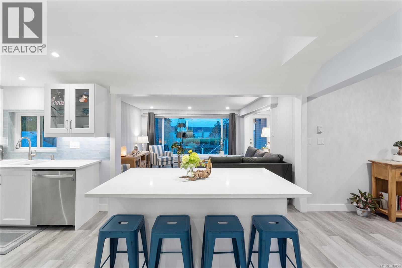 7896 Lantzville Rd, Lantzville, British Columbia  V0R 2H0 - Photo 17 - 1018756