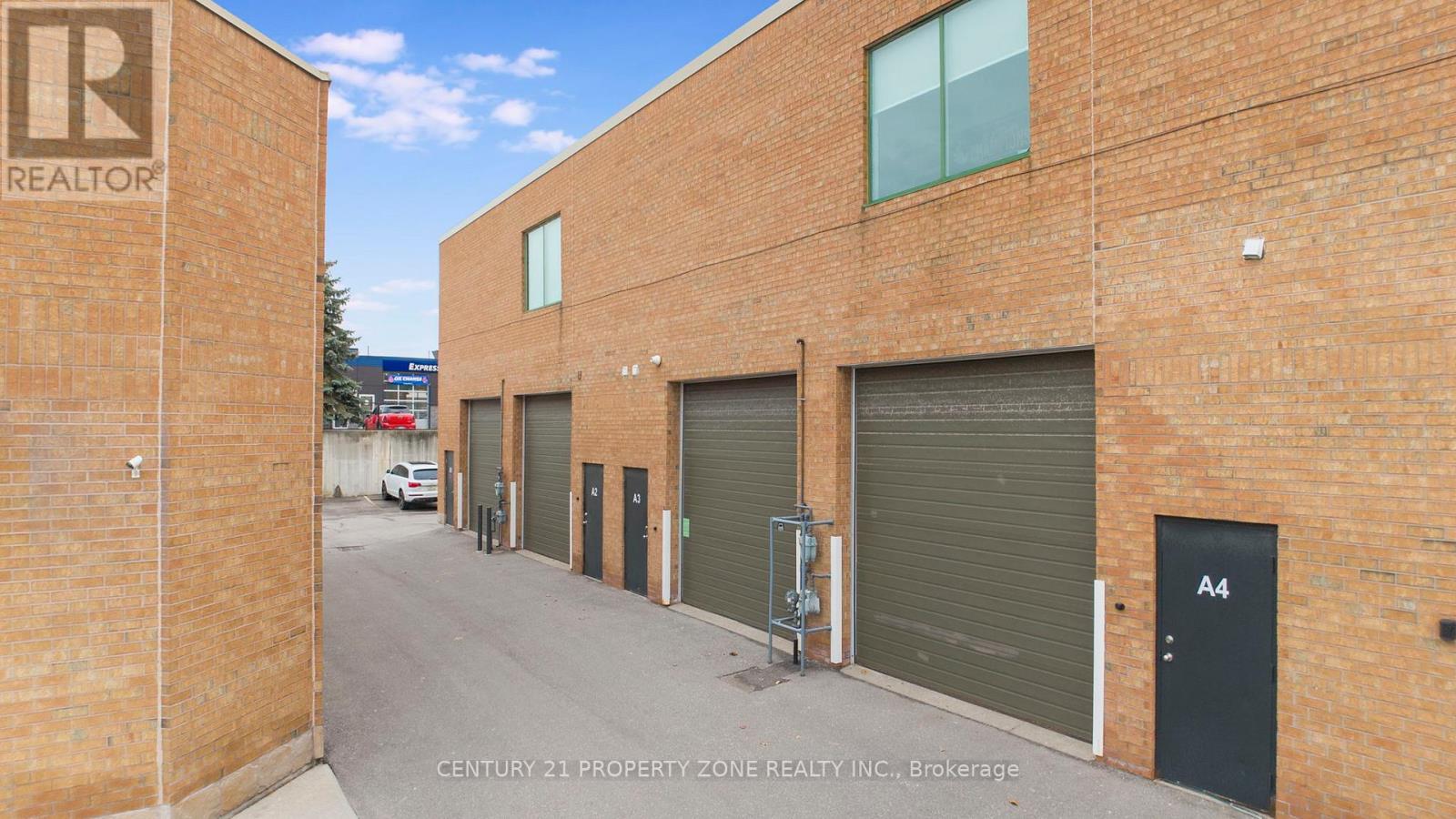 3a - 8 Automatic Road, Brampton, Ontario  L6S 5N4 - Photo 4 - W12582624