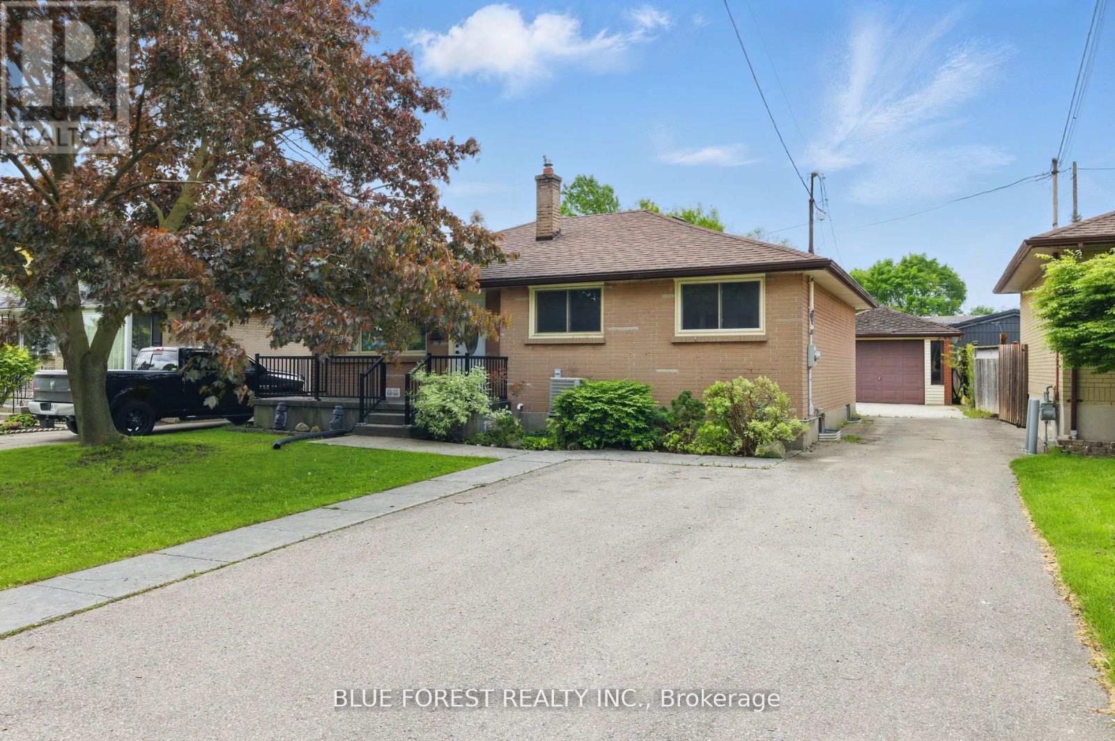 197 Atkinson Boulevard, London East, Ontario  N5W 4Z5 - Photo 1 - X12583030
