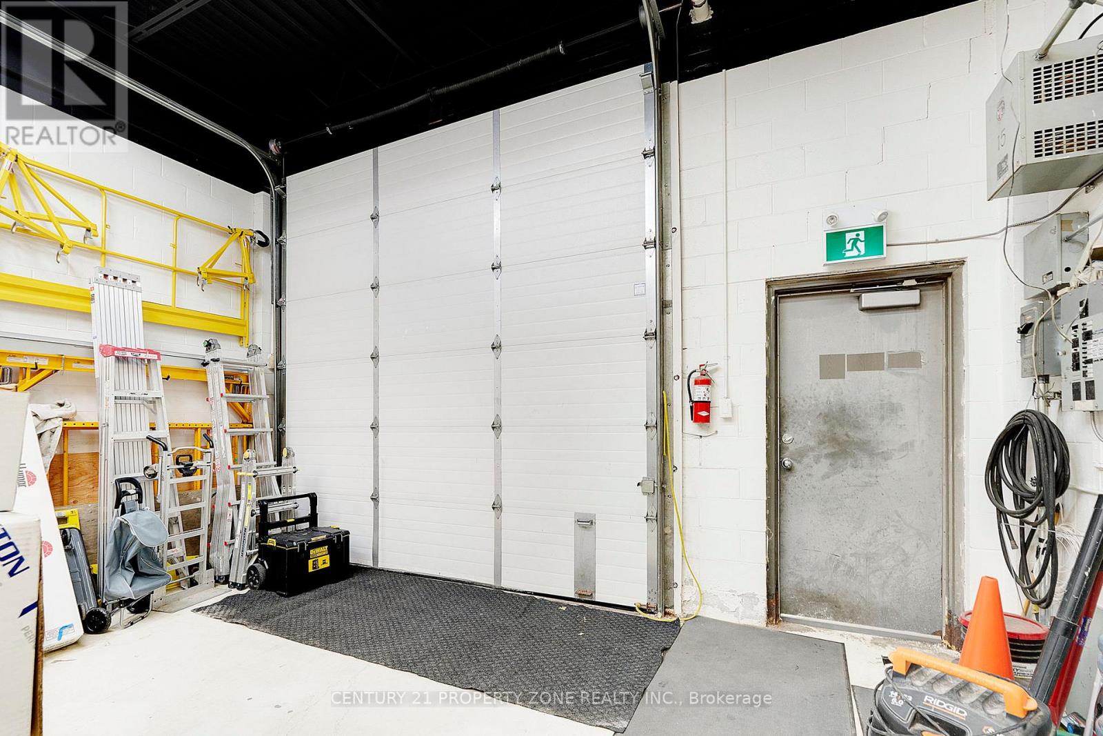 3a - 8 Automatic Road, Brampton, Ontario  L6S 5N4 - Photo 12 - W12582624