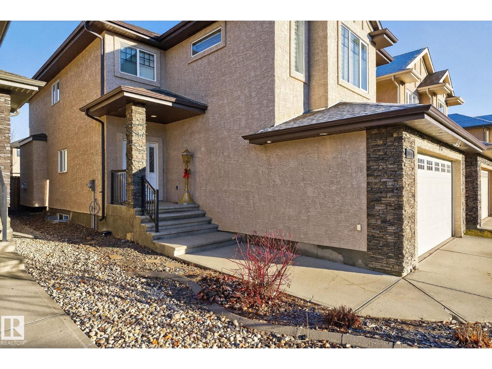 1232 Cunningham Dr Sw, Edmonton, Alberta  T6W 0R4 - Photo 4 - E4466886