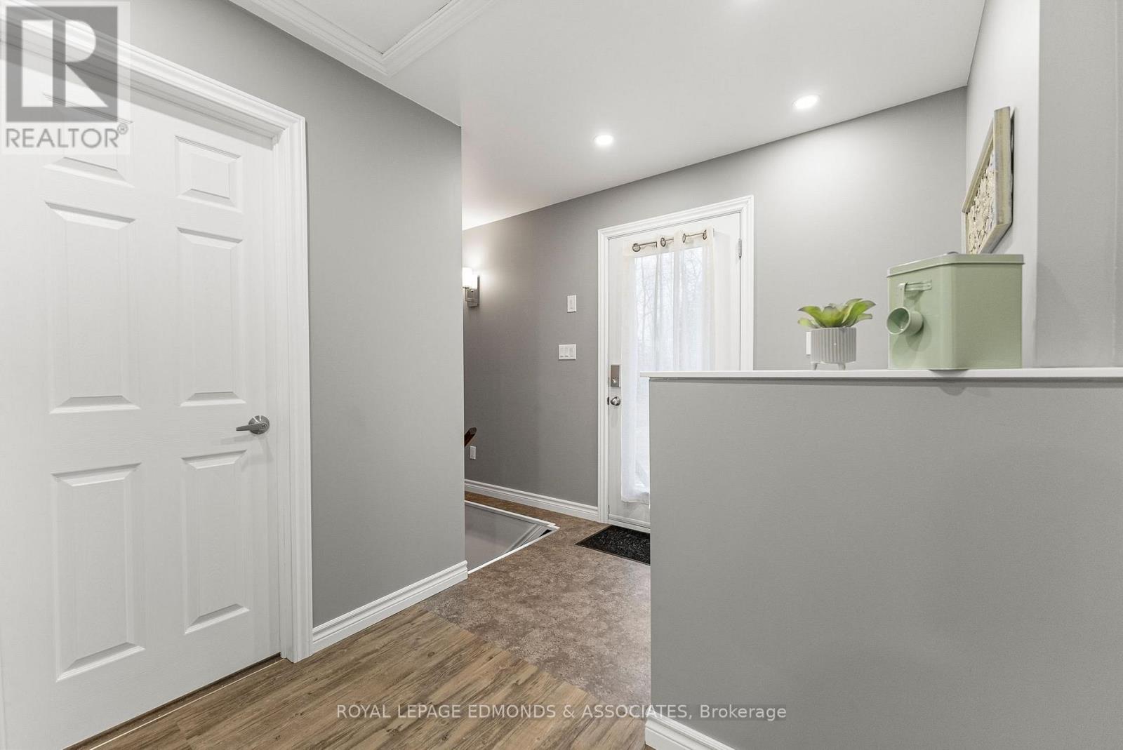 214 Achray Road, Petawawa, Ontario  K8A 6W8 - Photo 22 - X12583008