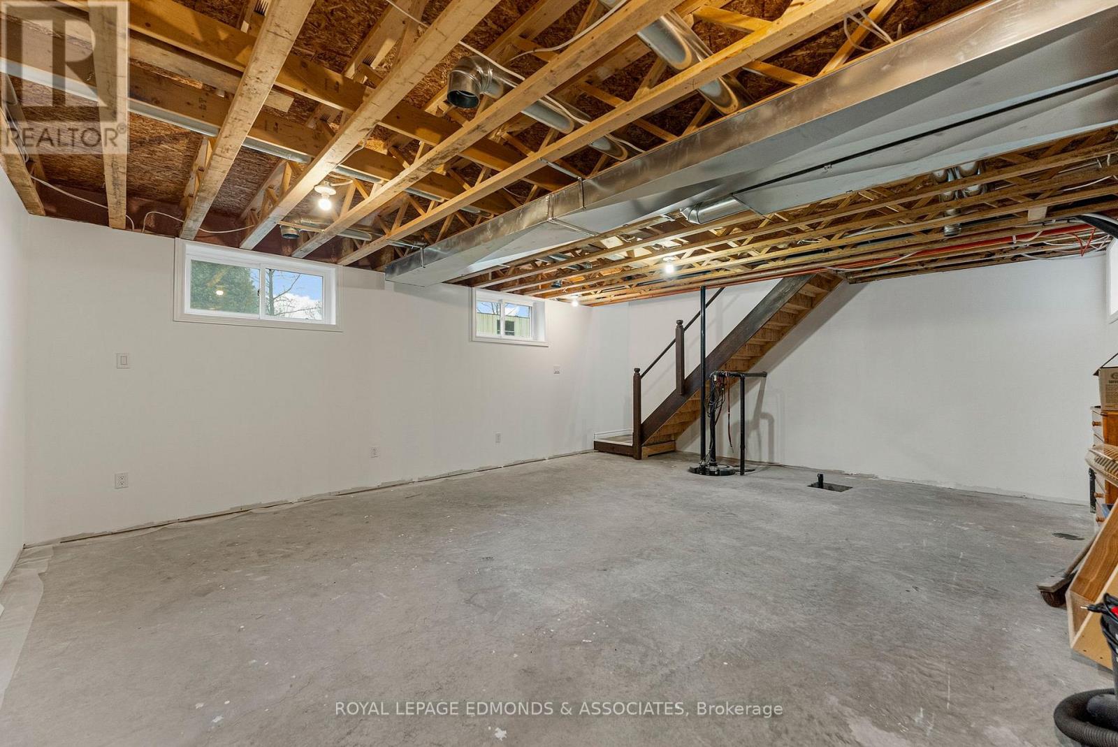 214 Achray Road, Petawawa, Ontario  K8A 6W8 - Photo 25 - X12583008