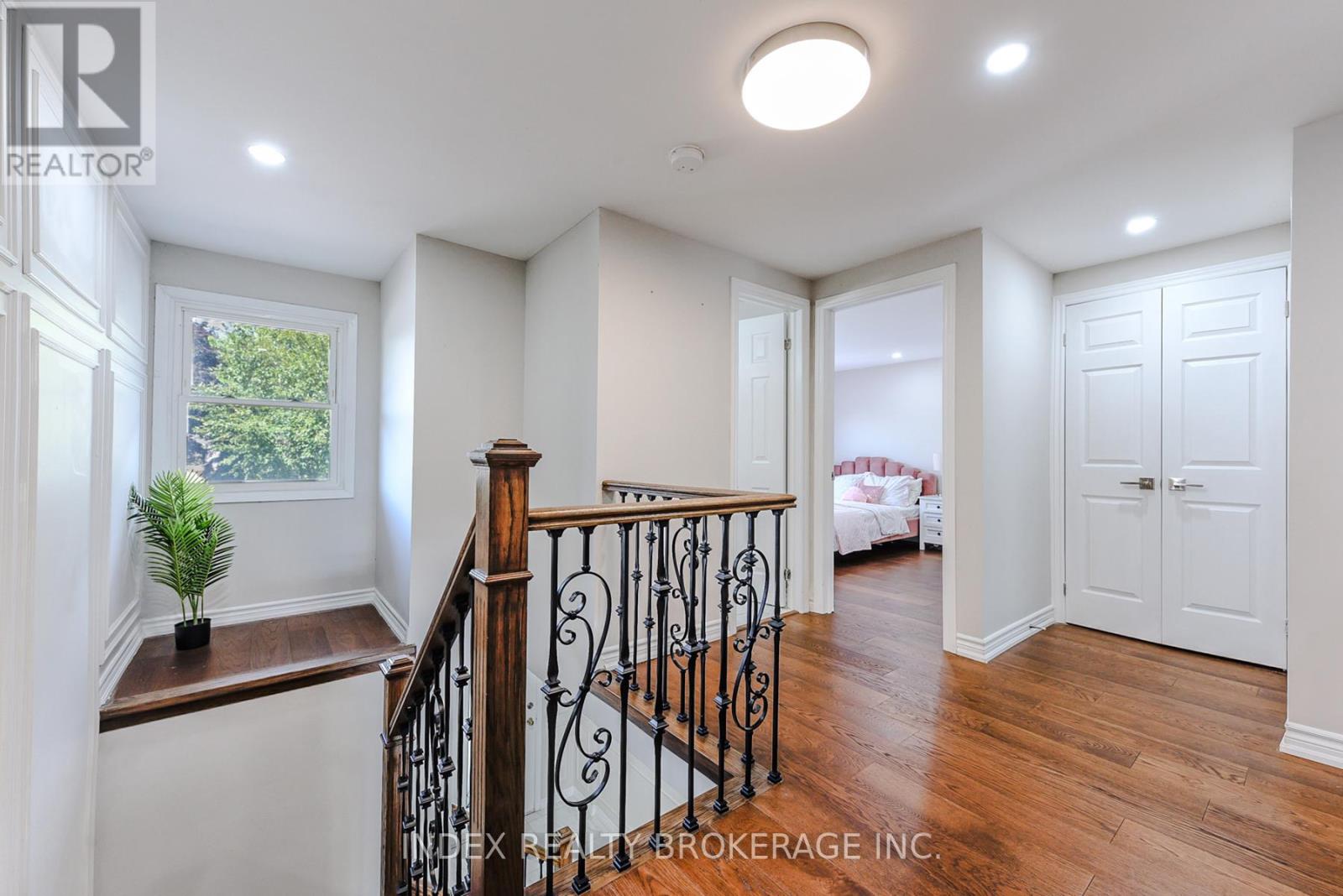 6101 Edenwood Drive, Mississauga, Ontario  L5N 2Y6 - Photo 18 - W12582804