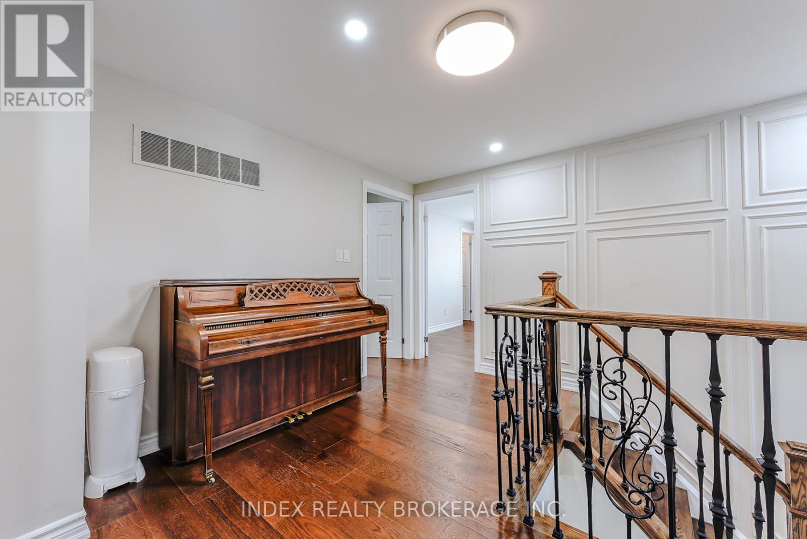 6101 Edenwood Drive, Mississauga, Ontario  L5N 2Y6 - Photo 19 - W12582804