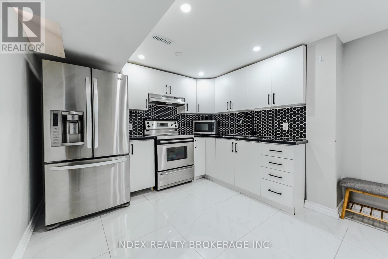 6101 Edenwood Drive, Mississauga, Ontario  L5N 2Y6 - Photo 40 - W12582804