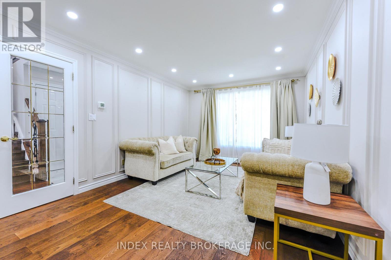 6101 Edenwood Drive, Mississauga, Ontario  L5N 2Y6 - Photo 6 - W12582804