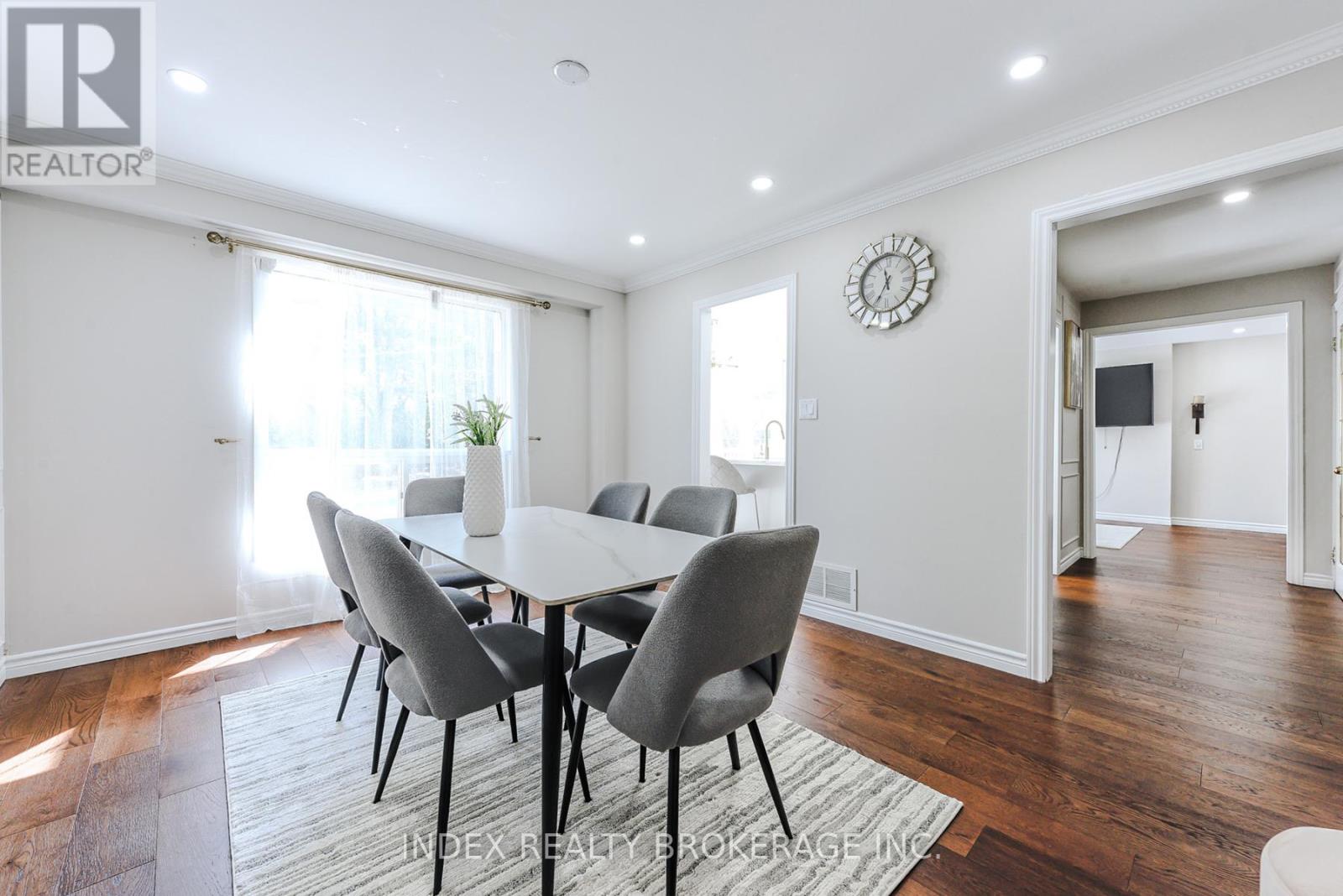 6101 Edenwood Drive, Mississauga, Ontario  L5N 2Y6 - Photo 9 - W12582804