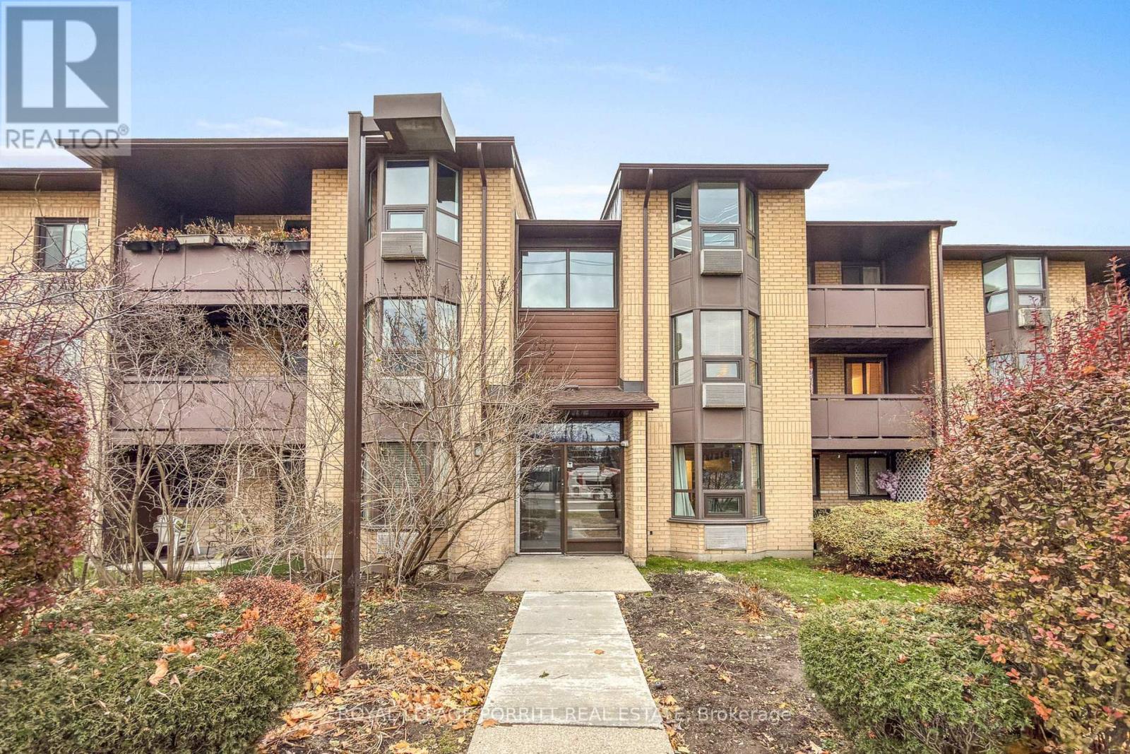 208 - 3835 Lake Shore Boulevard W, Toronto, Ontario M8W 1R2 - Photo 24 - W12582816