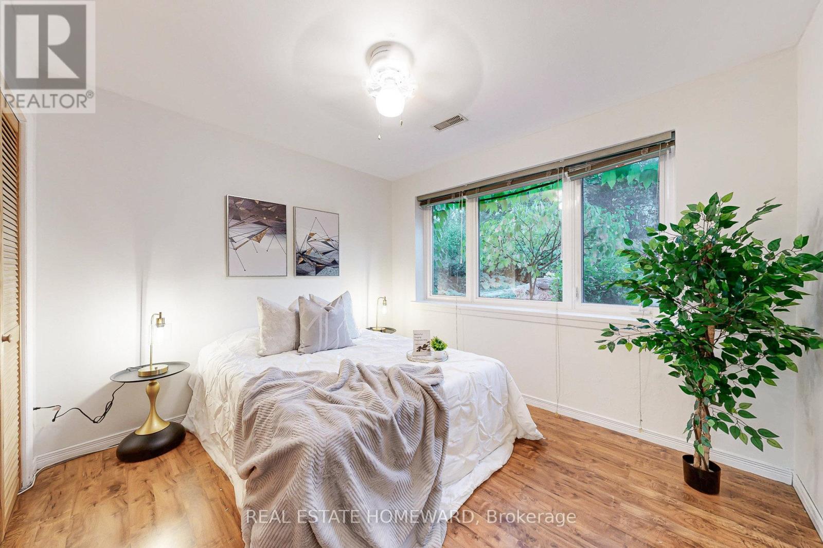 1150 Kipling Avenue, Toronto, Ontario  M9B 3M6 - Photo 36 - W12582822