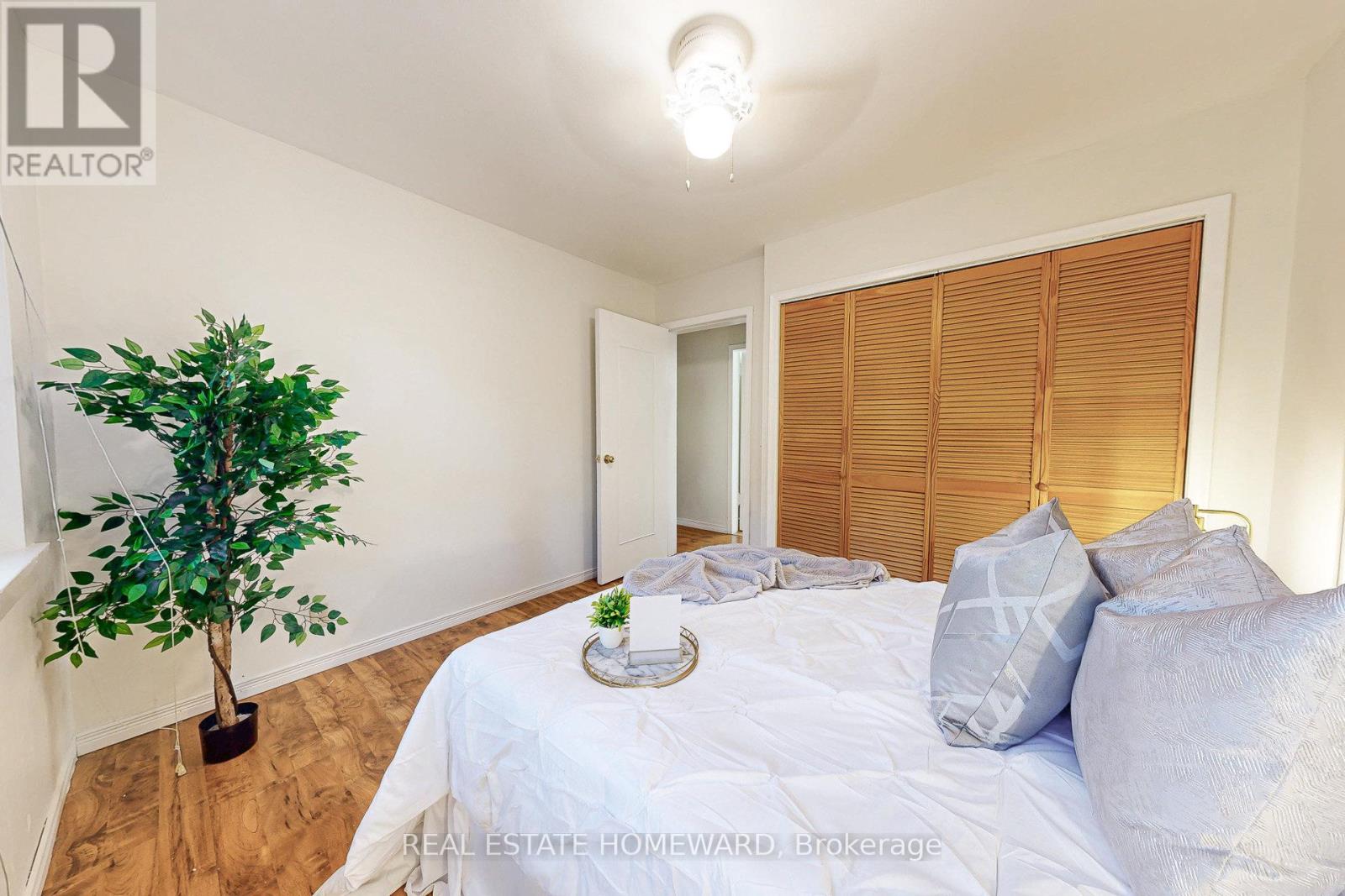 1150 Kipling Avenue, Toronto, Ontario  M9B 3M6 - Photo 37 - W12582822