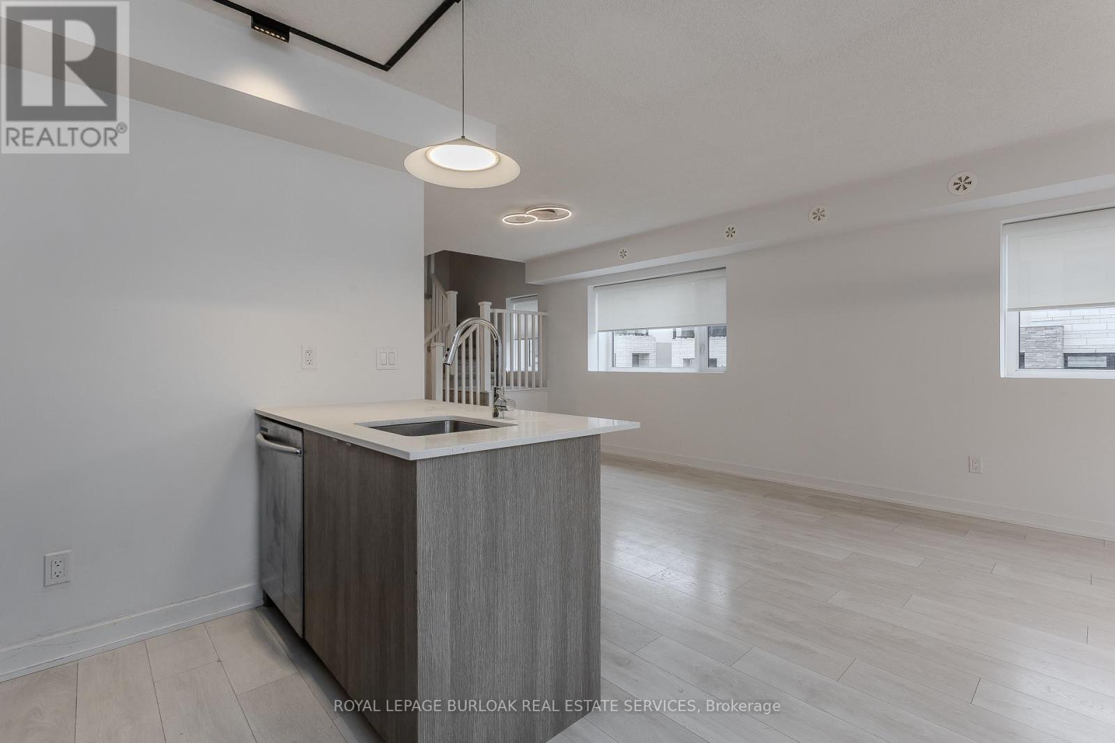 815 - 1133 Cooke Boulevard, Burlington, Ontario  L7T 0C3 - Photo 12 - W12582866