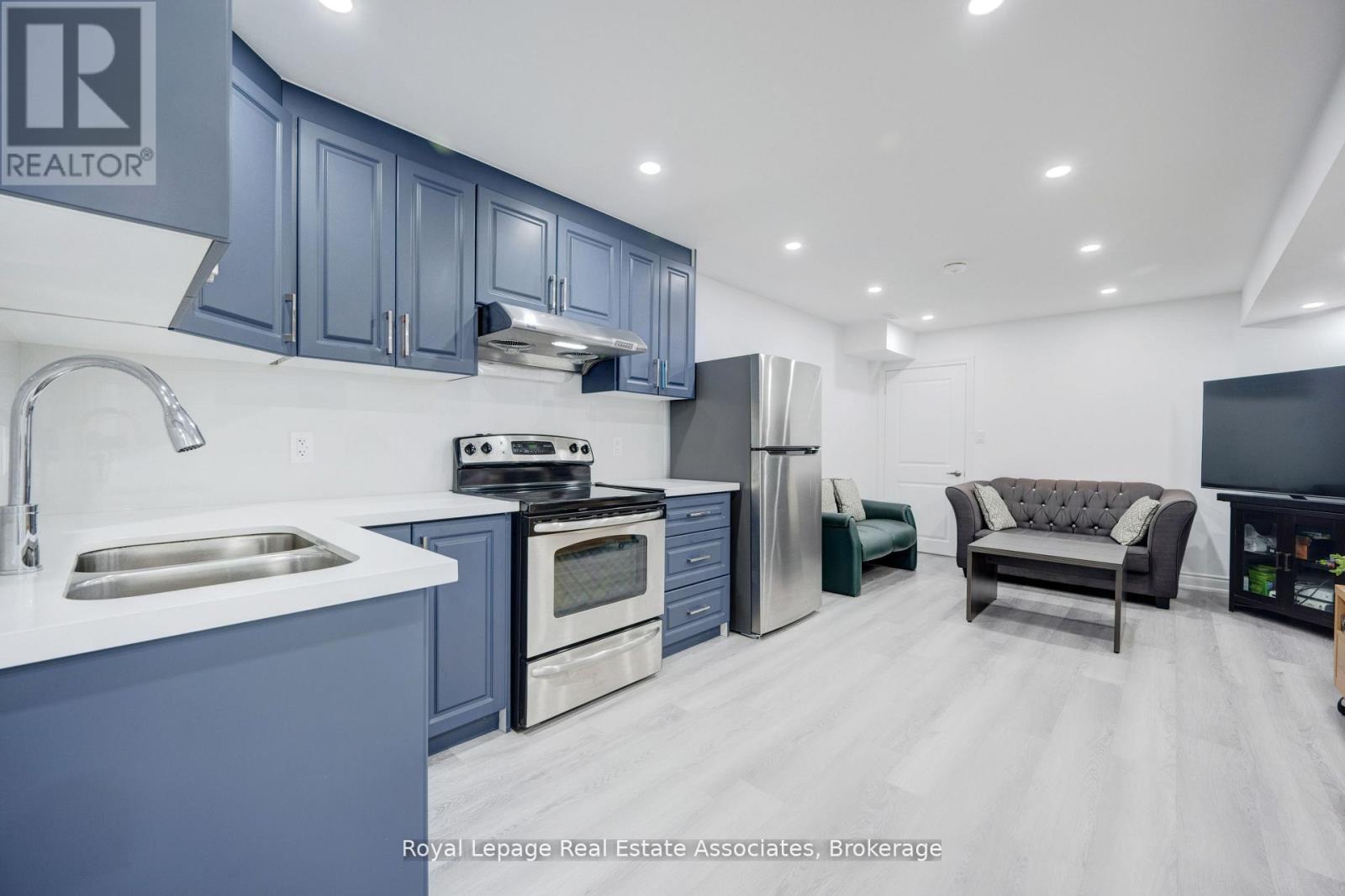 13 Quinton Ridge, Brampton, Ontario  L6Y 6J4 - Photo 42 - W12582878