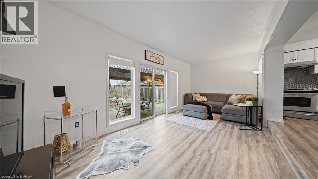 128 Mcmeeken Drive, Cambridge, Ontario  N3C 4E7 - Photo 13 - 40789232