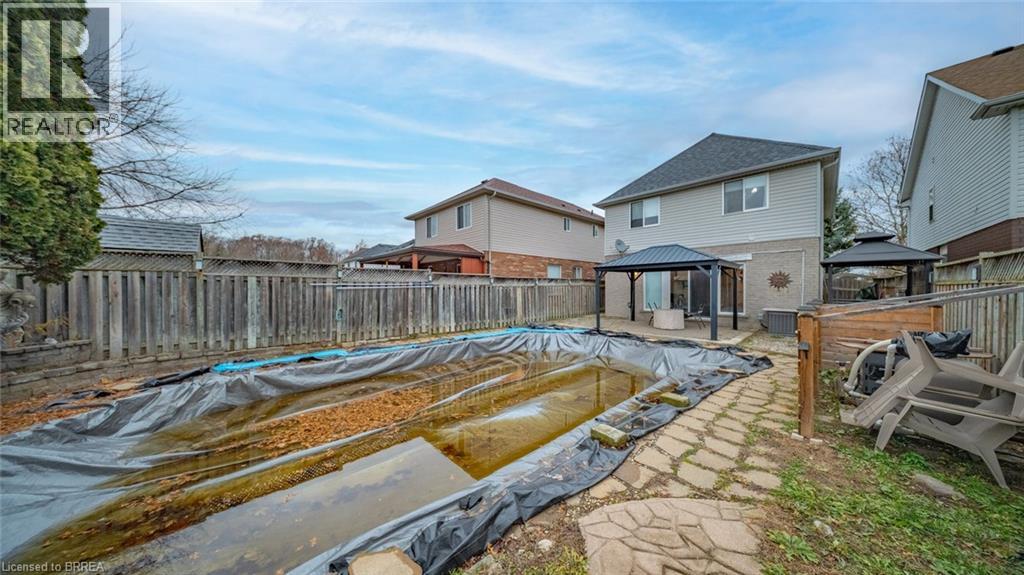 128 Mcmeeken Drive, Cambridge, Ontario  N3C 4E7 - Photo 34 - 40789232