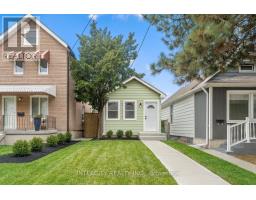 68 Greendale Avenue, Toronto (Rockcliffe-Smythe), Ca