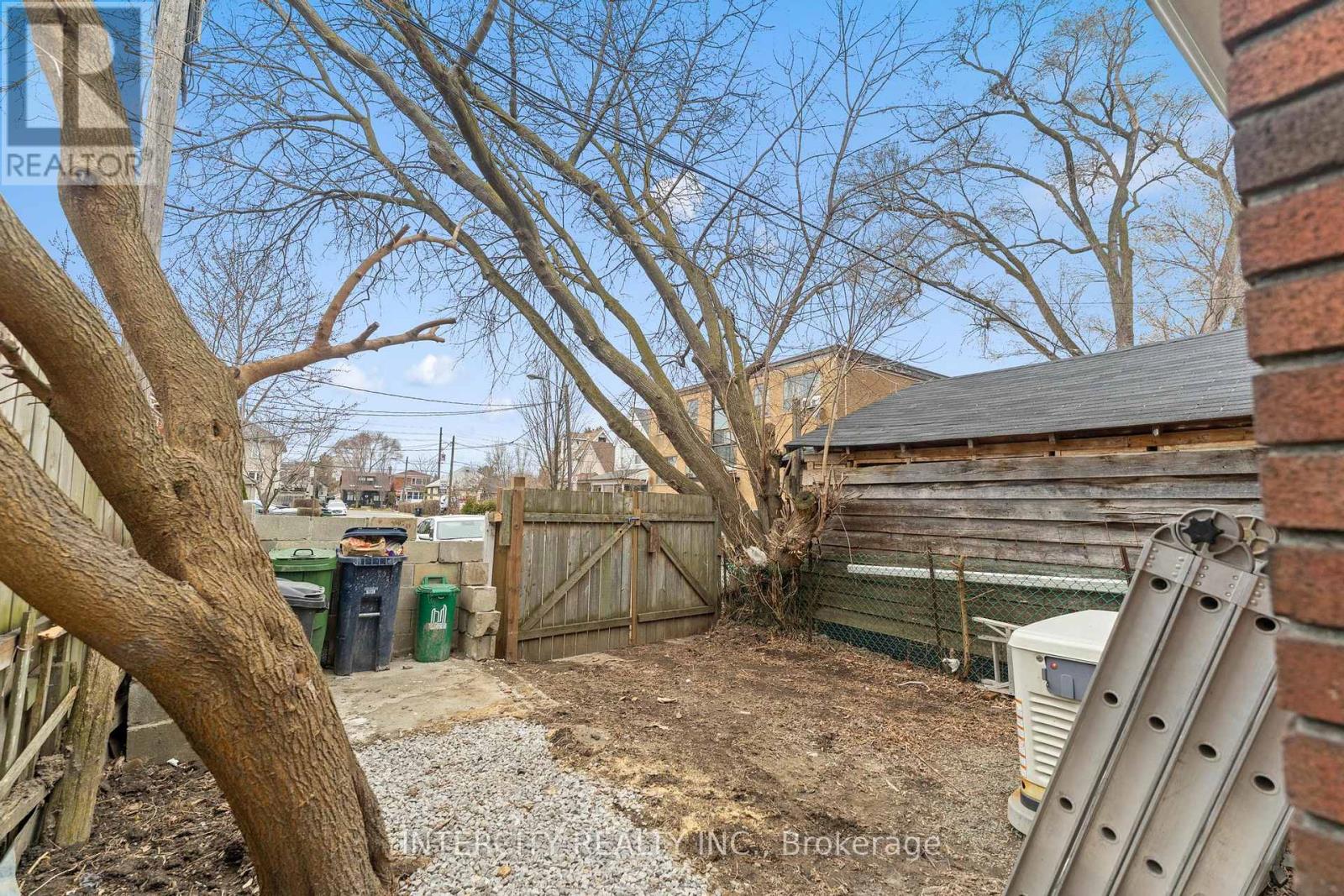 68 Greendale Avenue, Toronto, Ontario M6N 4P6 - Photo 24 - W12406078