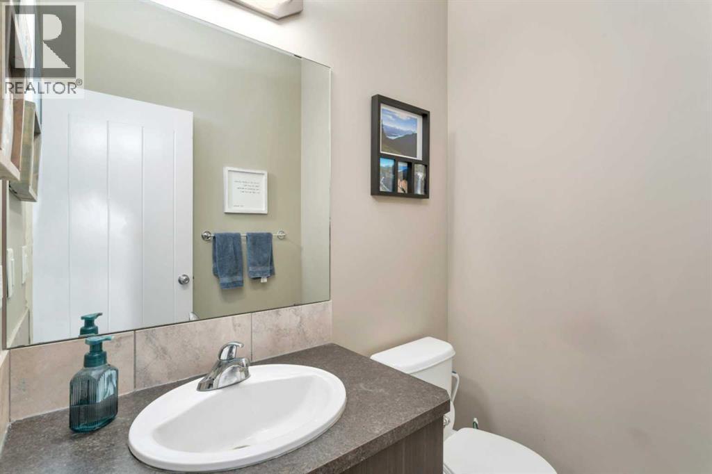 3 Ross Close, Sylvan Lake, Alberta  T4S 0K4 - Photo 5 - A2270449