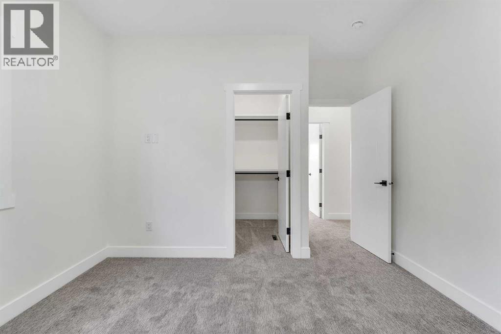 18 South Shore Road, Chestermere, Alberta  T1X 2Y4 - Photo 30 - A2268570