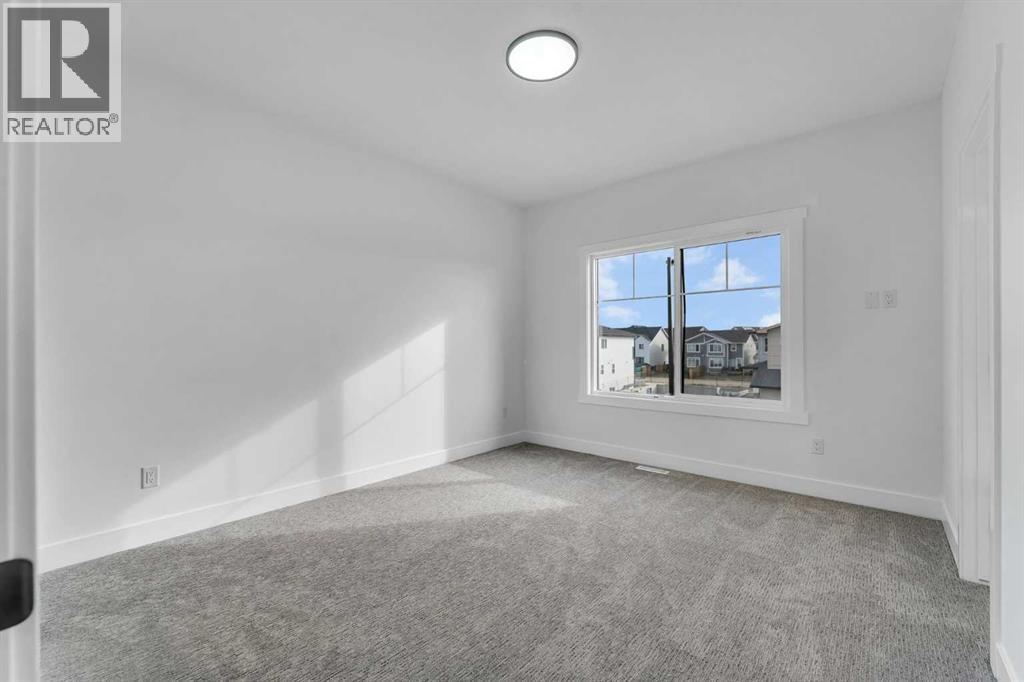 18 South Shore Road, Chestermere, Alberta  T1X 2Y4 - Photo 27 - A2268570