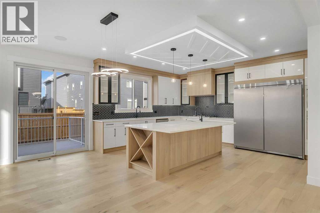 18 South Shore Road, Chestermere, Alberta  T1X 2Y4 - Photo 8 - A2268570