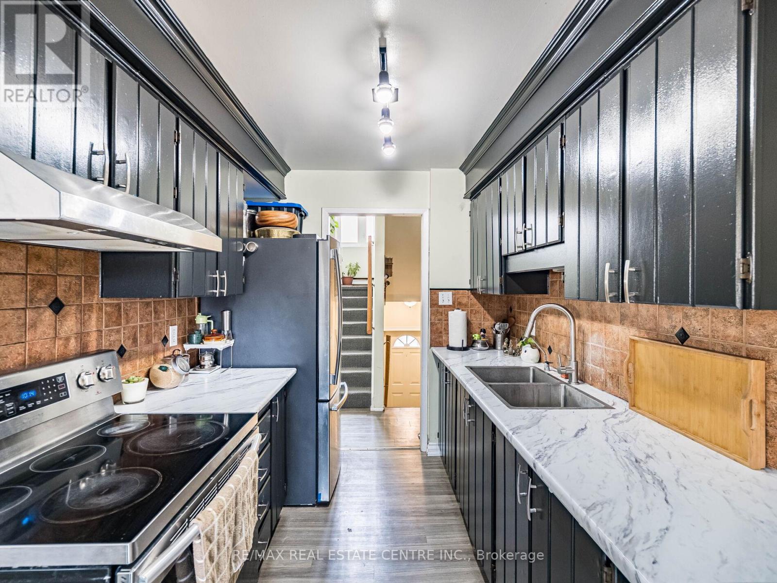 121 - 49 Rhonda Road, Guelph, Ontario  N1H 7A4 - Photo 18 - X12582798