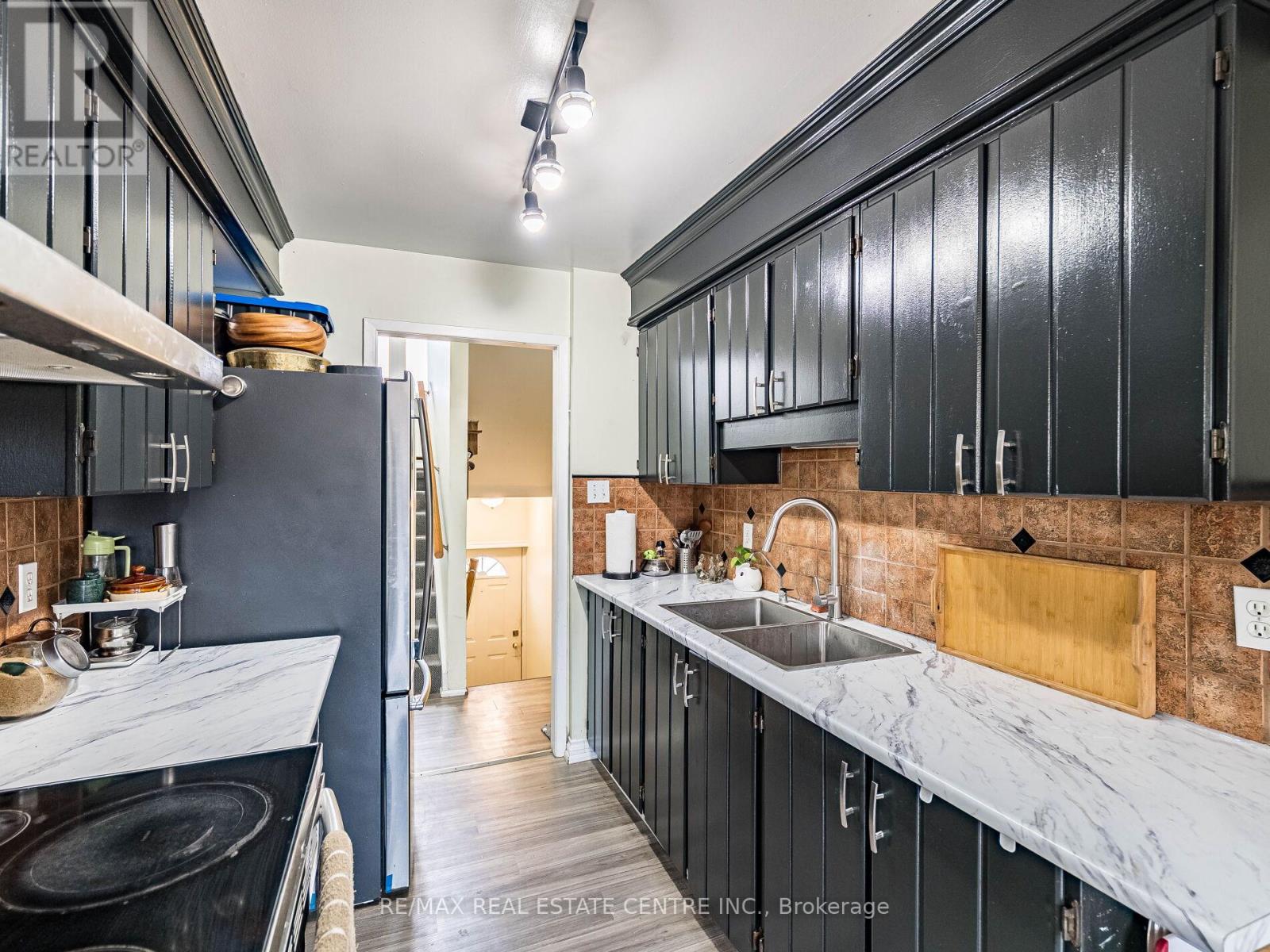 121 - 49 Rhonda Road, Guelph, Ontario  N1H 7A4 - Photo 19 - X12582798