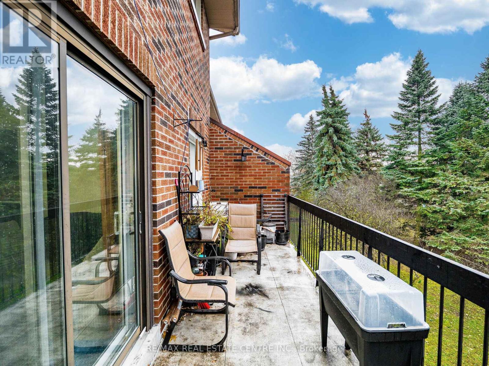 121 - 49 Rhonda Road, Guelph, Ontario  N1H 7A4 - Photo 42 - X12582798