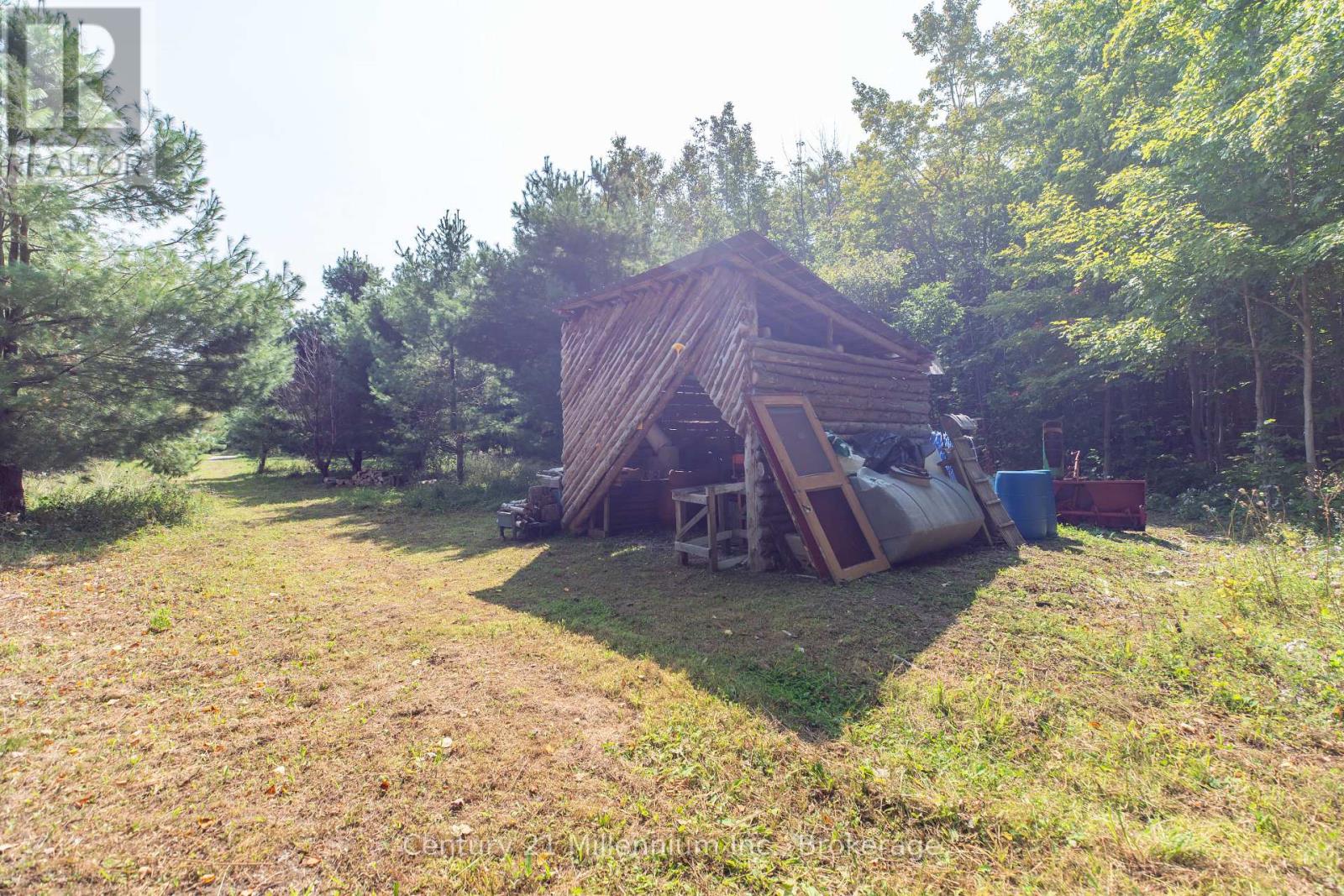 667 East Road, Northern Bruce Peninsula, Ontario  N0H 1W0 - Photo 15 - X12582922