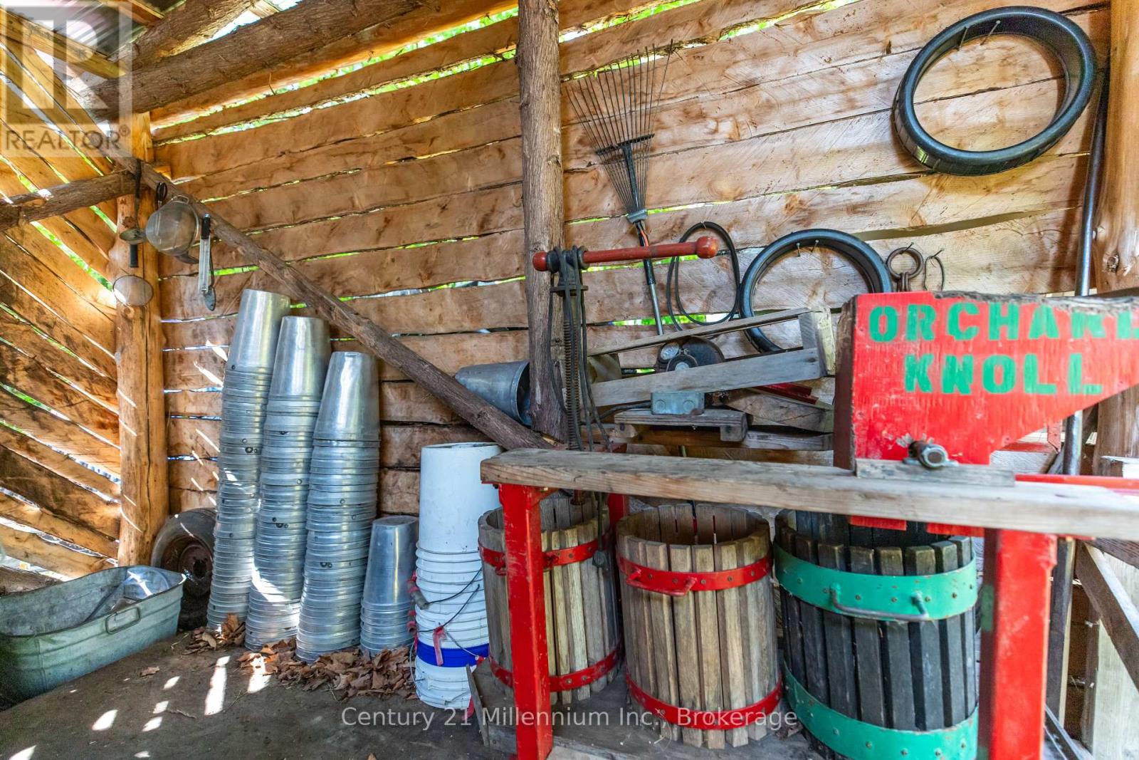 667 East Road, Northern Bruce Peninsula, Ontario  N0H 1W0 - Photo 18 - X12582922