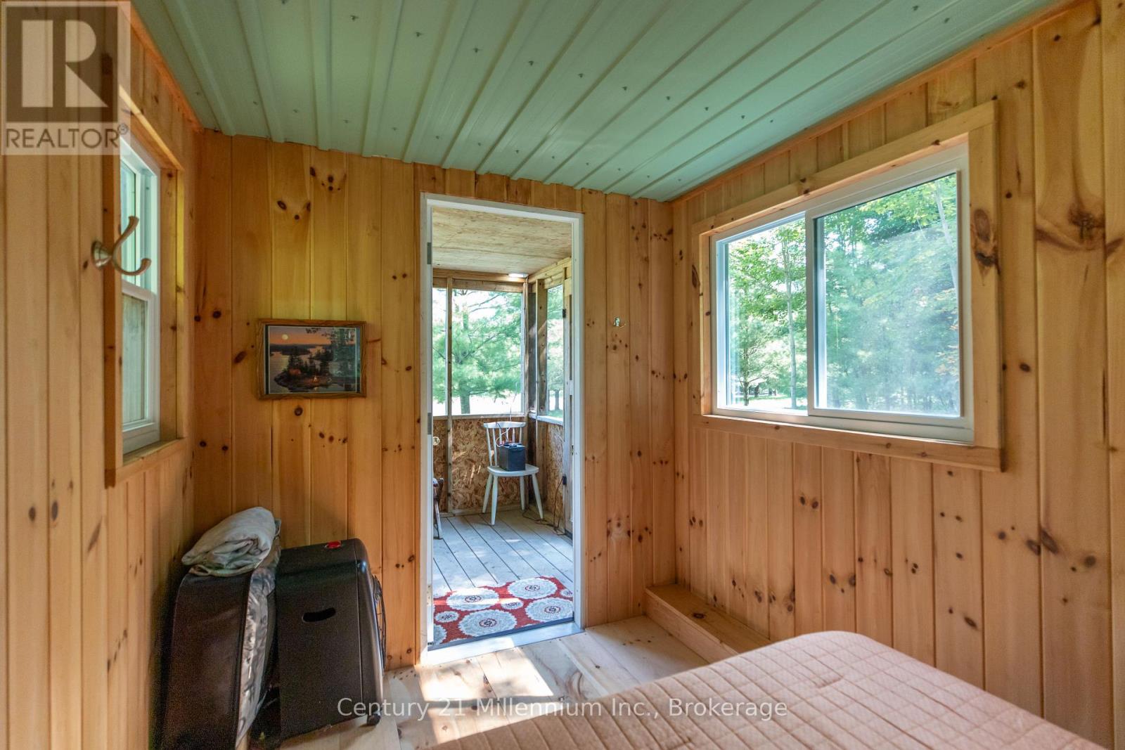 667 East Road, Northern Bruce Peninsula, Ontario  N0H 1W0 - Photo 19 - X12582922