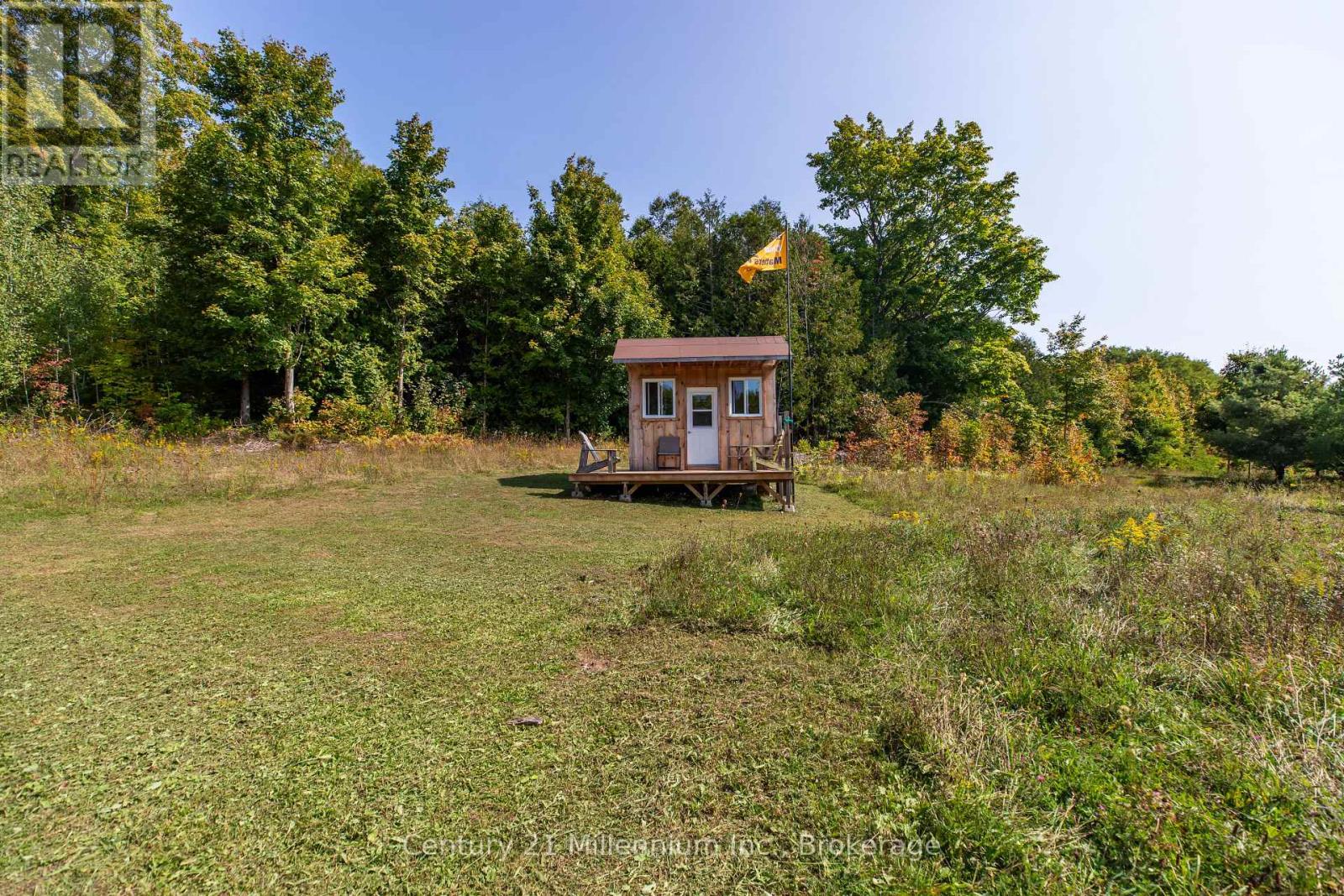 667 East Road, Northern Bruce Peninsula, Ontario  N0H 1W0 - Photo 26 - X12582922