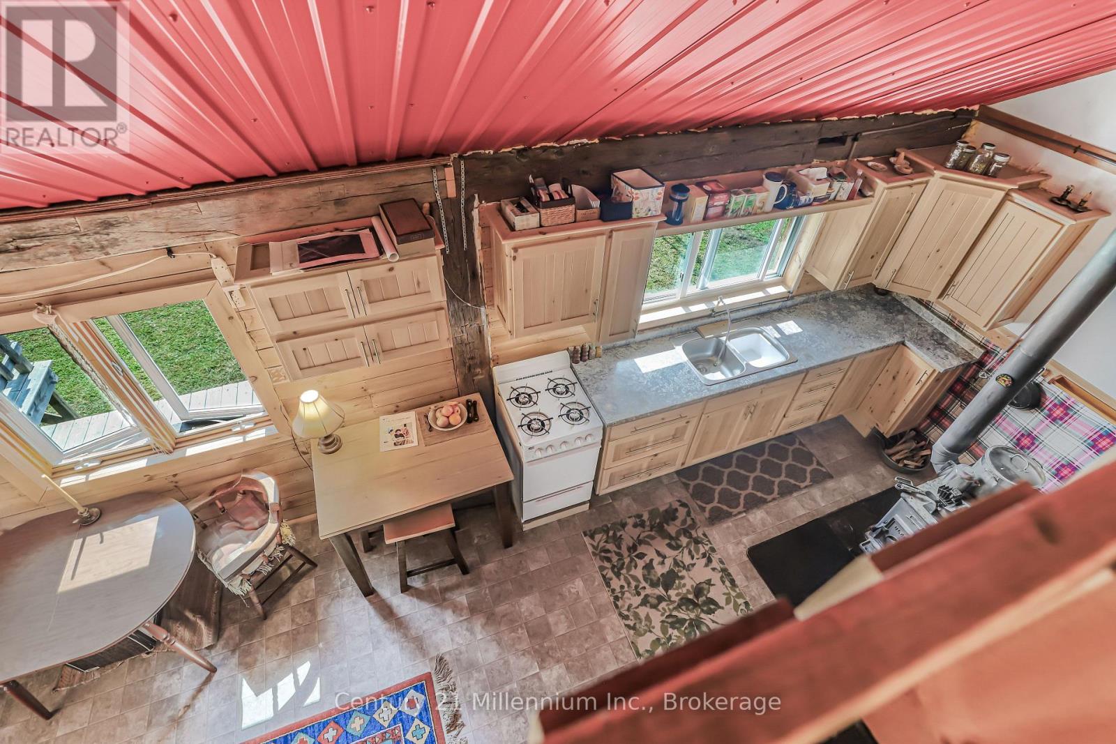 667 East Road, Northern Bruce Peninsula, Ontario  N0H 1W0 - Photo 33 - X12582922