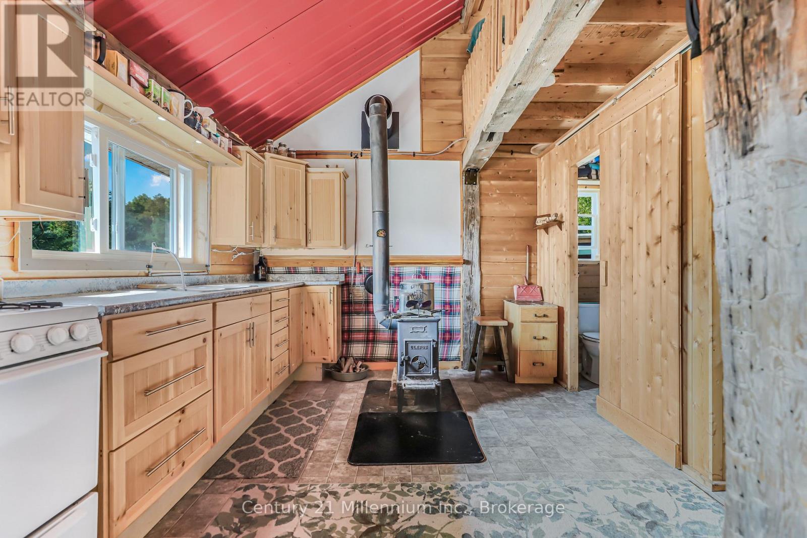 667 East Road, Northern Bruce Peninsula, Ontario  N0H 1W0 - Photo 46 - X12582922