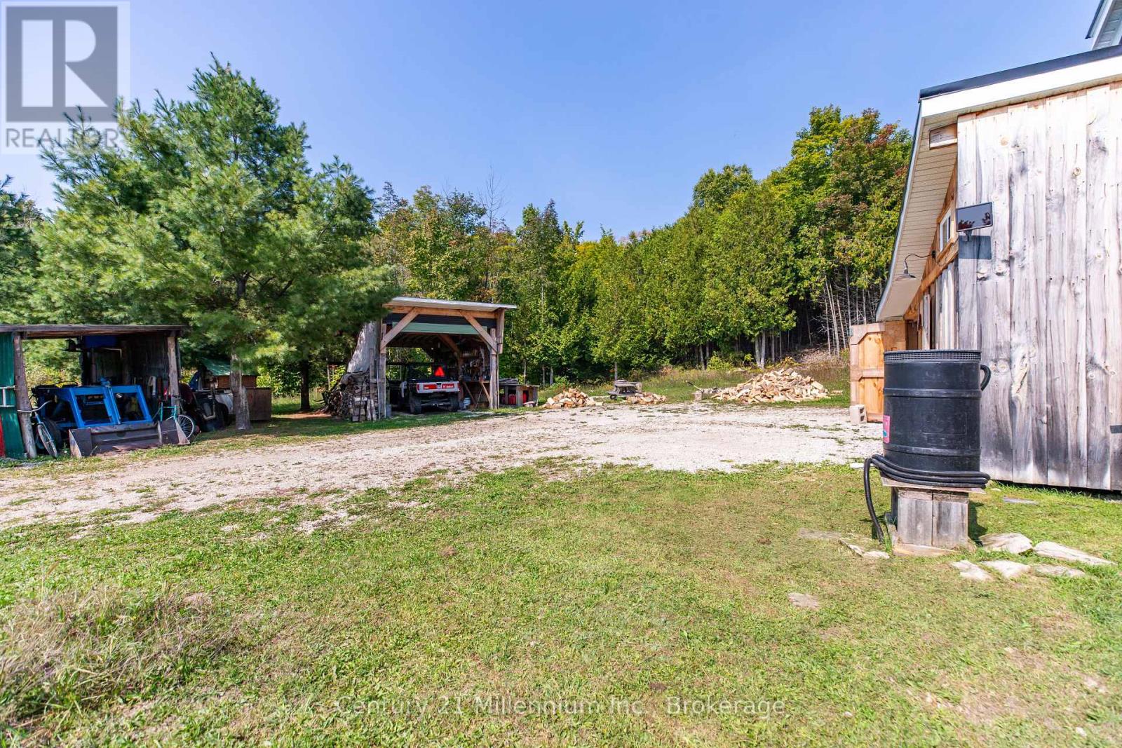 667 East Road, Northern Bruce Peninsula, Ontario  N0H 1W0 - Photo 7 - X12582922