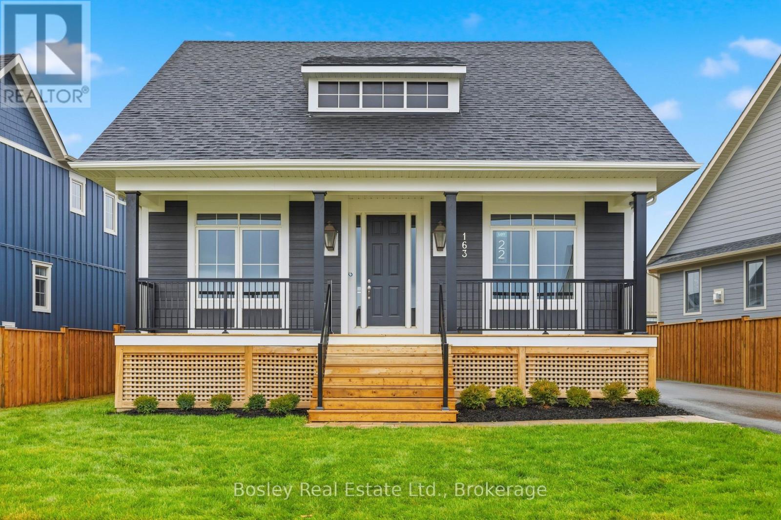 163 Sugar Maple Street, Blue Mountains, Ontario L9Y 0Z3 - Photo 2 - X12582952